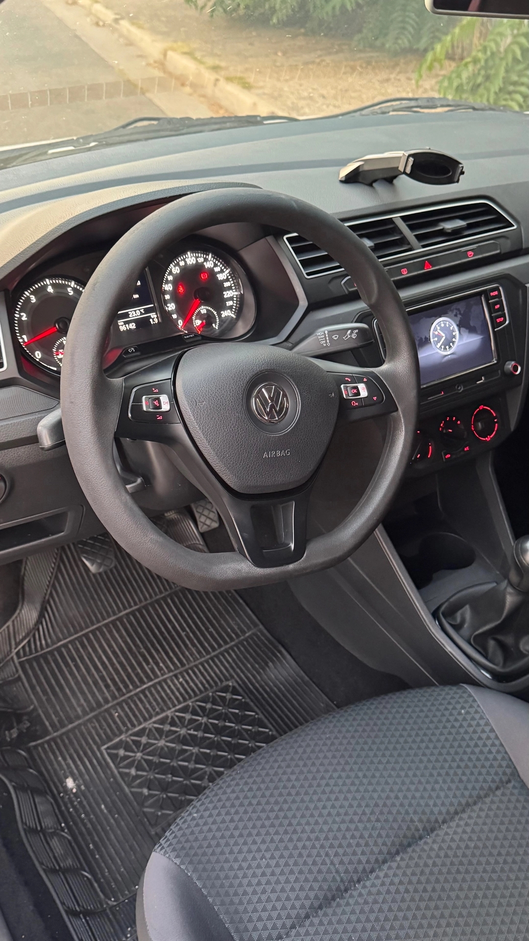 Volkswagen Gol Sedán 1.6 Comfortline