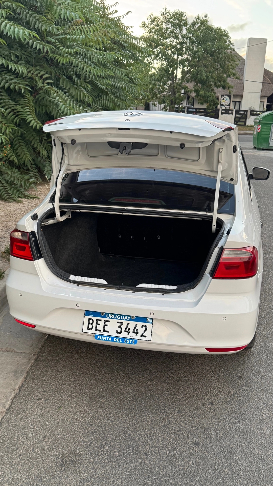 Volkswagen Gol Sedán 1.6 Comfortline