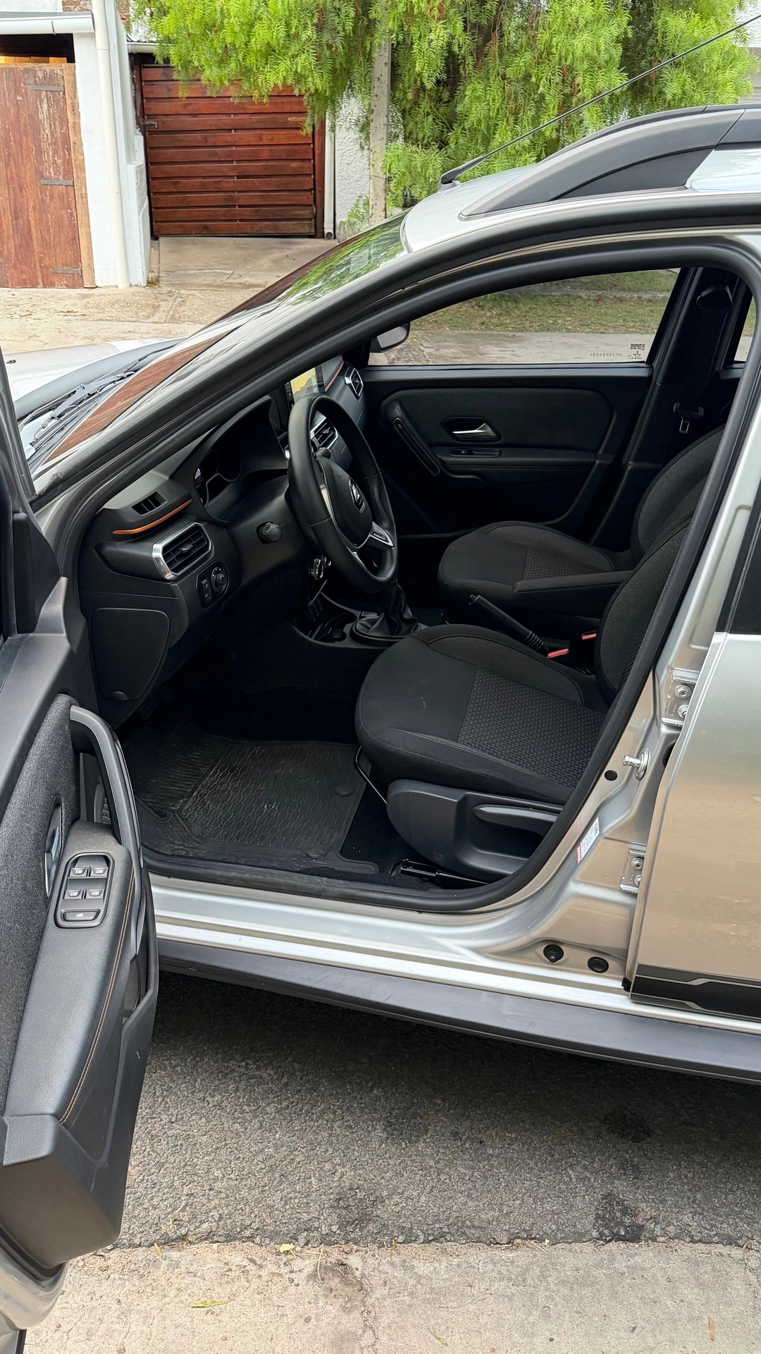 Renault Oroch Intens Outsider 1.3 TCe CVT 2WD