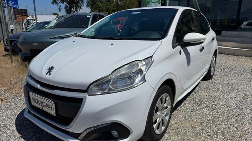 Peugeot New 208 1.0 Access