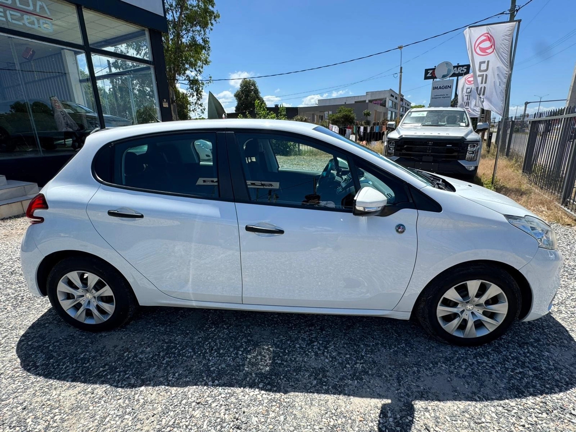 Peugeot New 208 1.0 Access