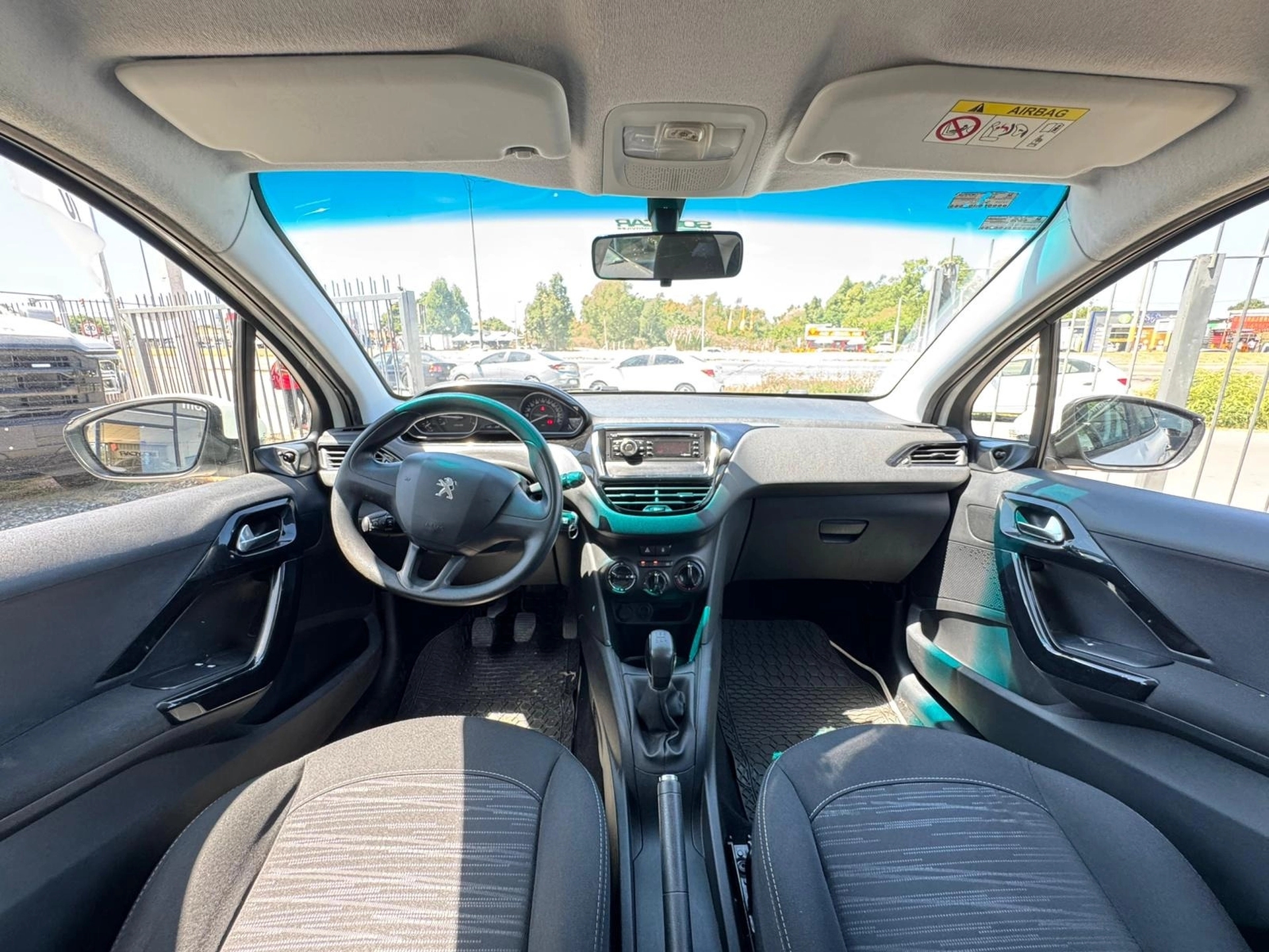 Peugeot New 208 1.0 Access