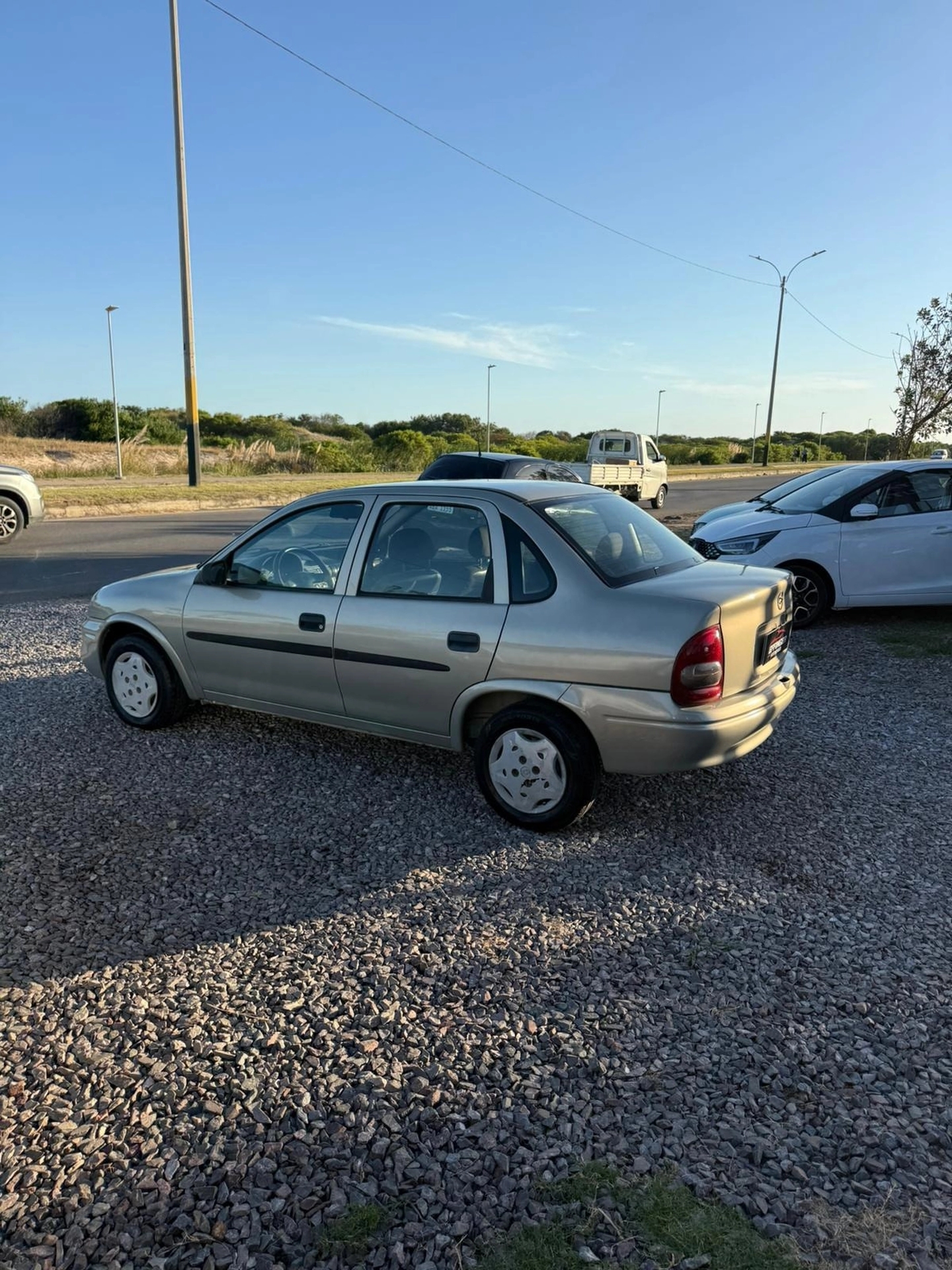 Chevrolet Corsa SEDAN 1.6