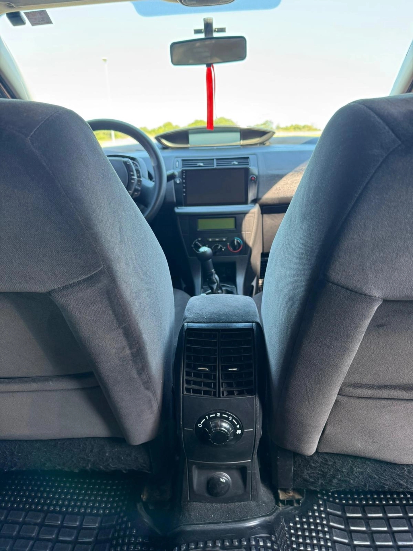 Citroën C4 Sedan 1.6