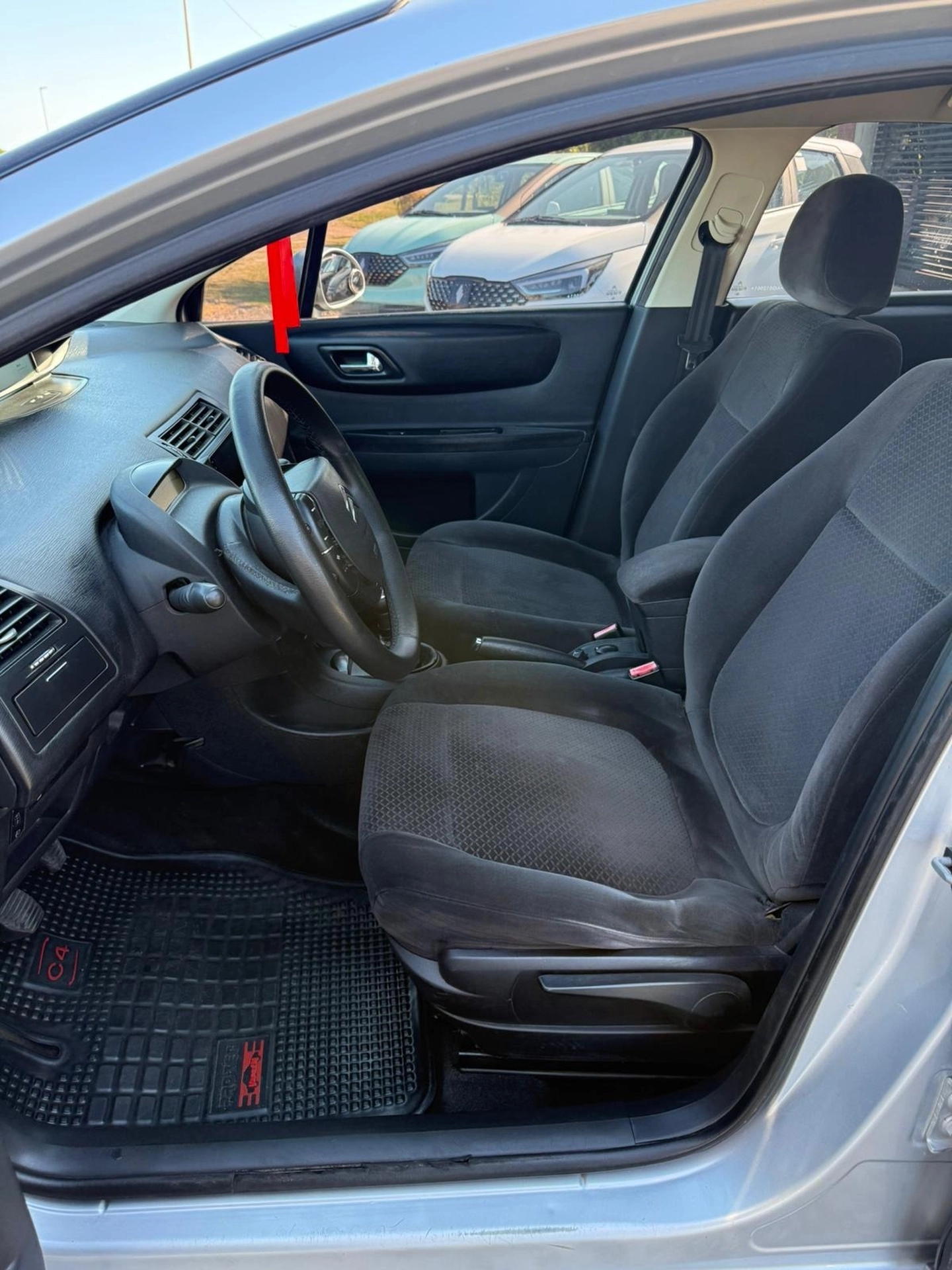 Citroën C4 Sedan 1.6