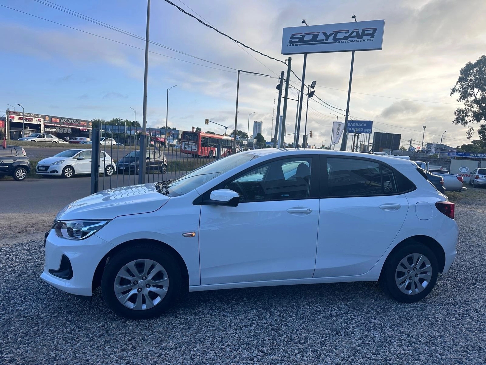 Chevrolet Onix LT 1.0