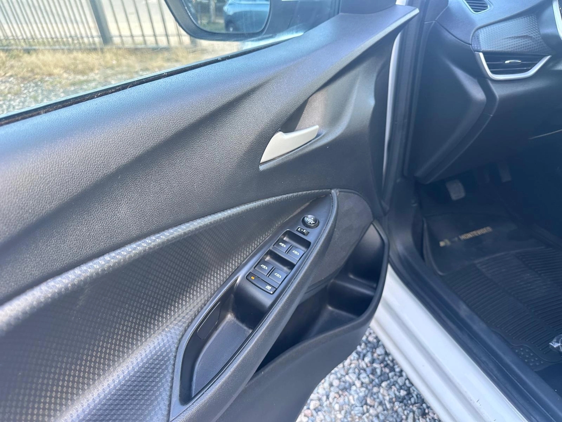 Chevrolet Onix LT 1.0