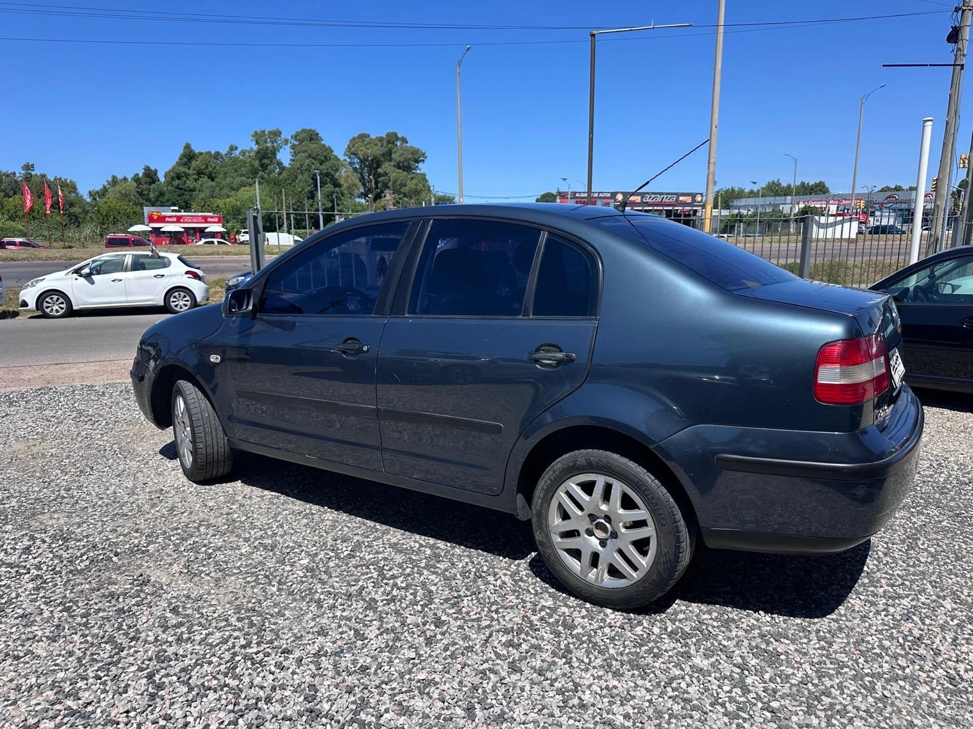 Volkswagen Polo FULL