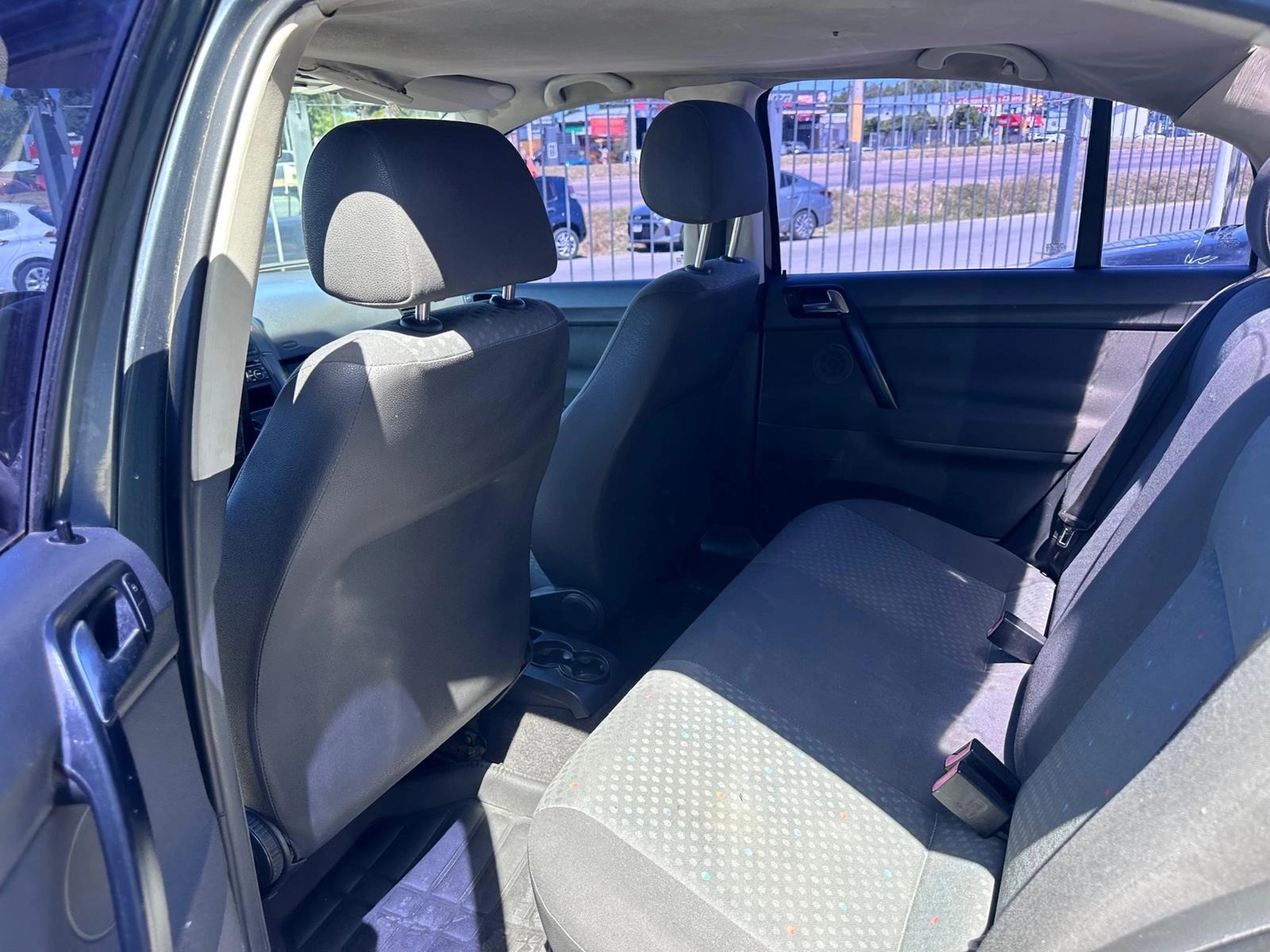 Volkswagen Polo FULL