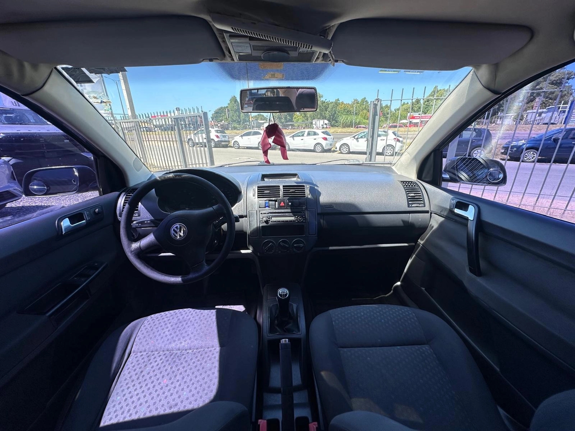 Volkswagen Polo FULL