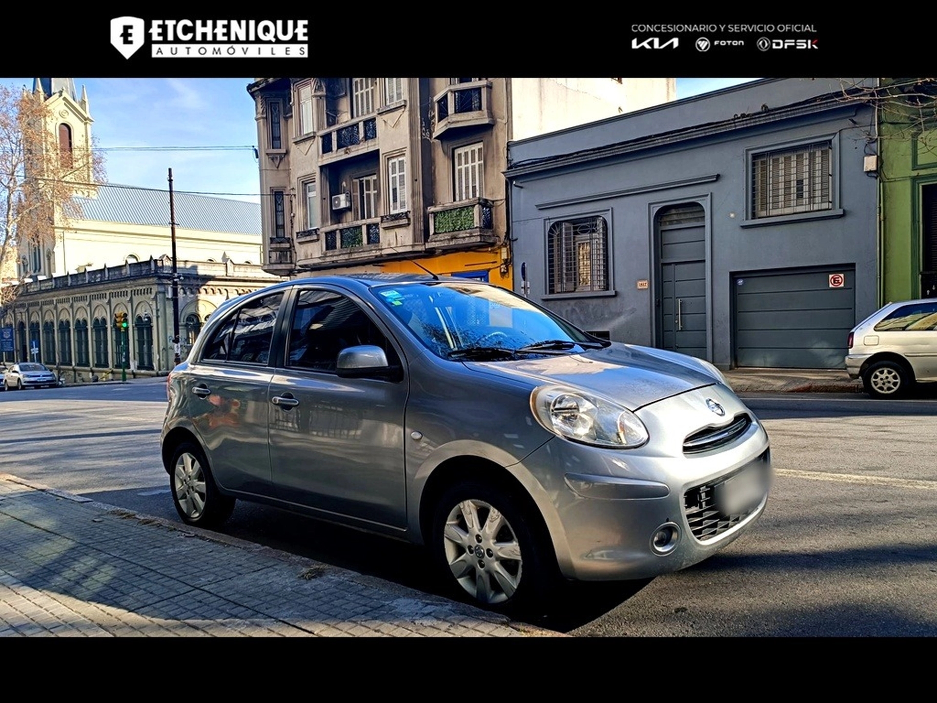 Nissan March 1.6 Mt Extra Full