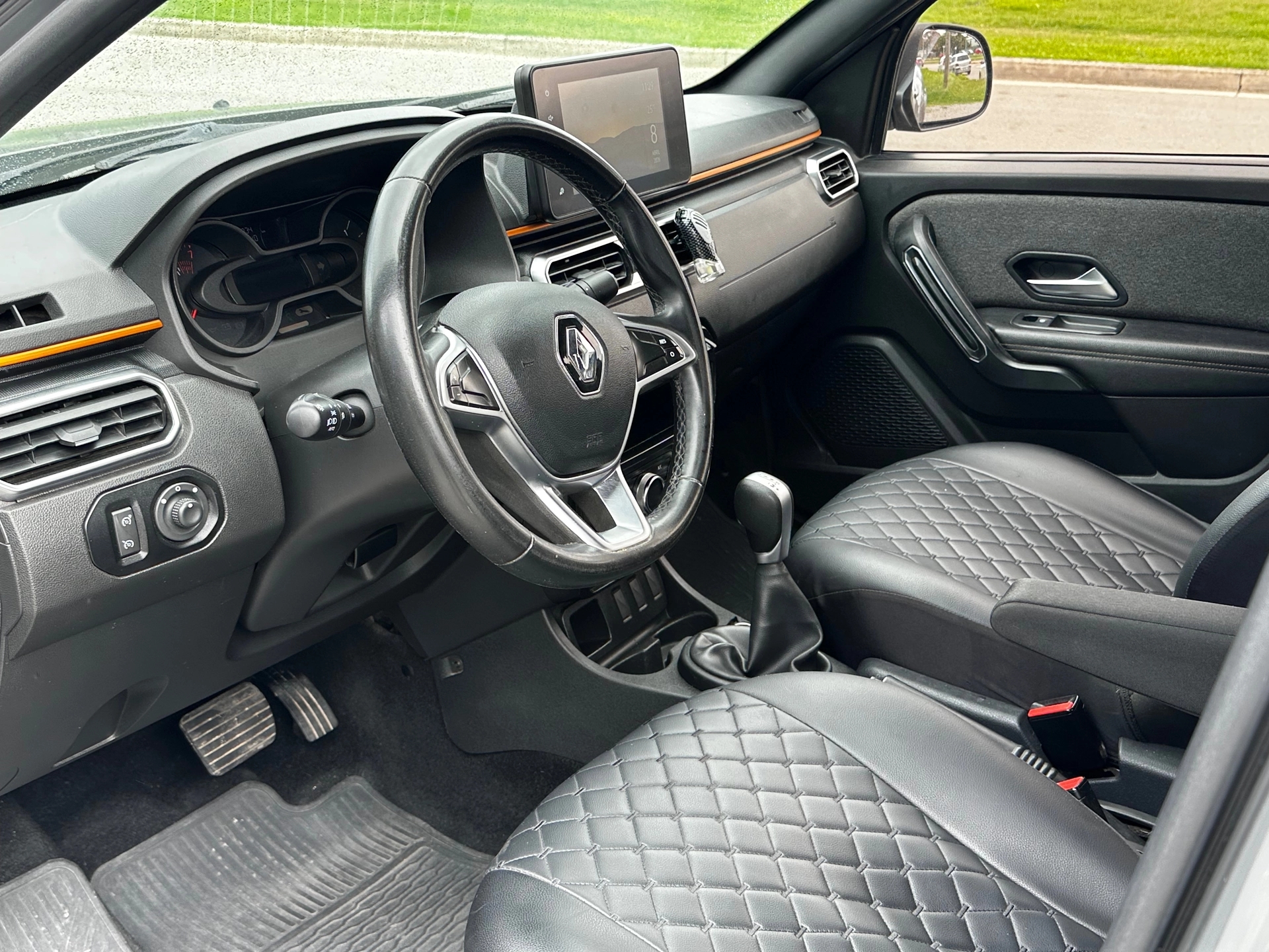 Renault Oroch Intens 1.3 TCe CVT 2WD