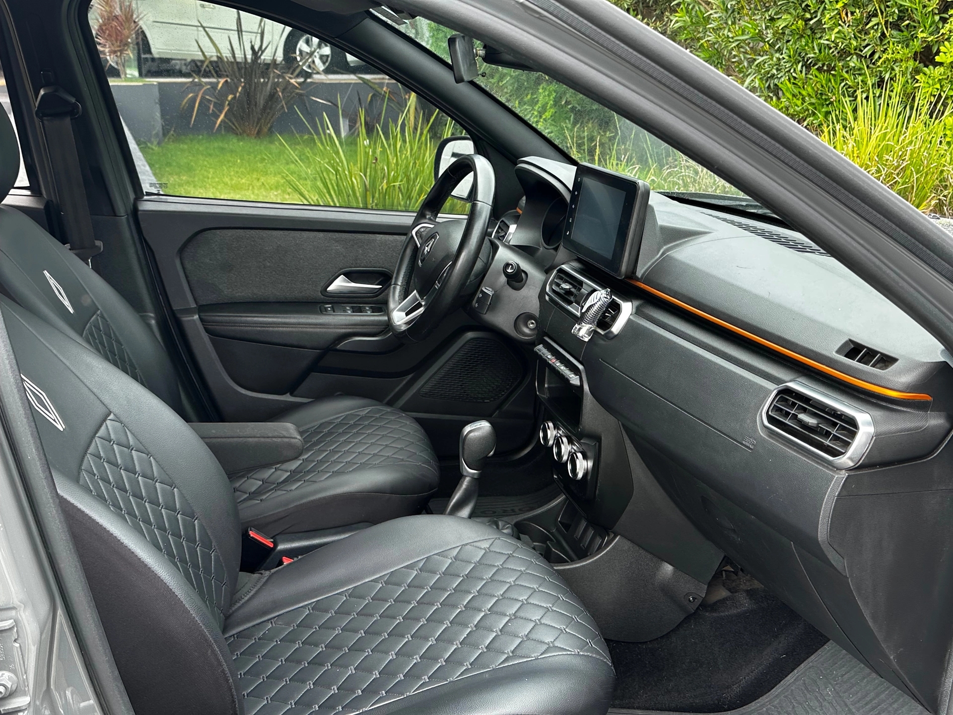 Renault Oroch Intens 1.3 TCe CVT 2WD