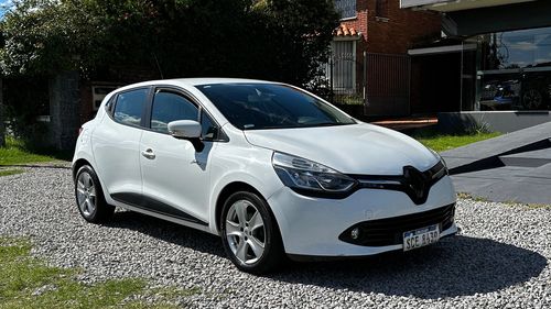 Renault Clio IV Expression 1.2 16v