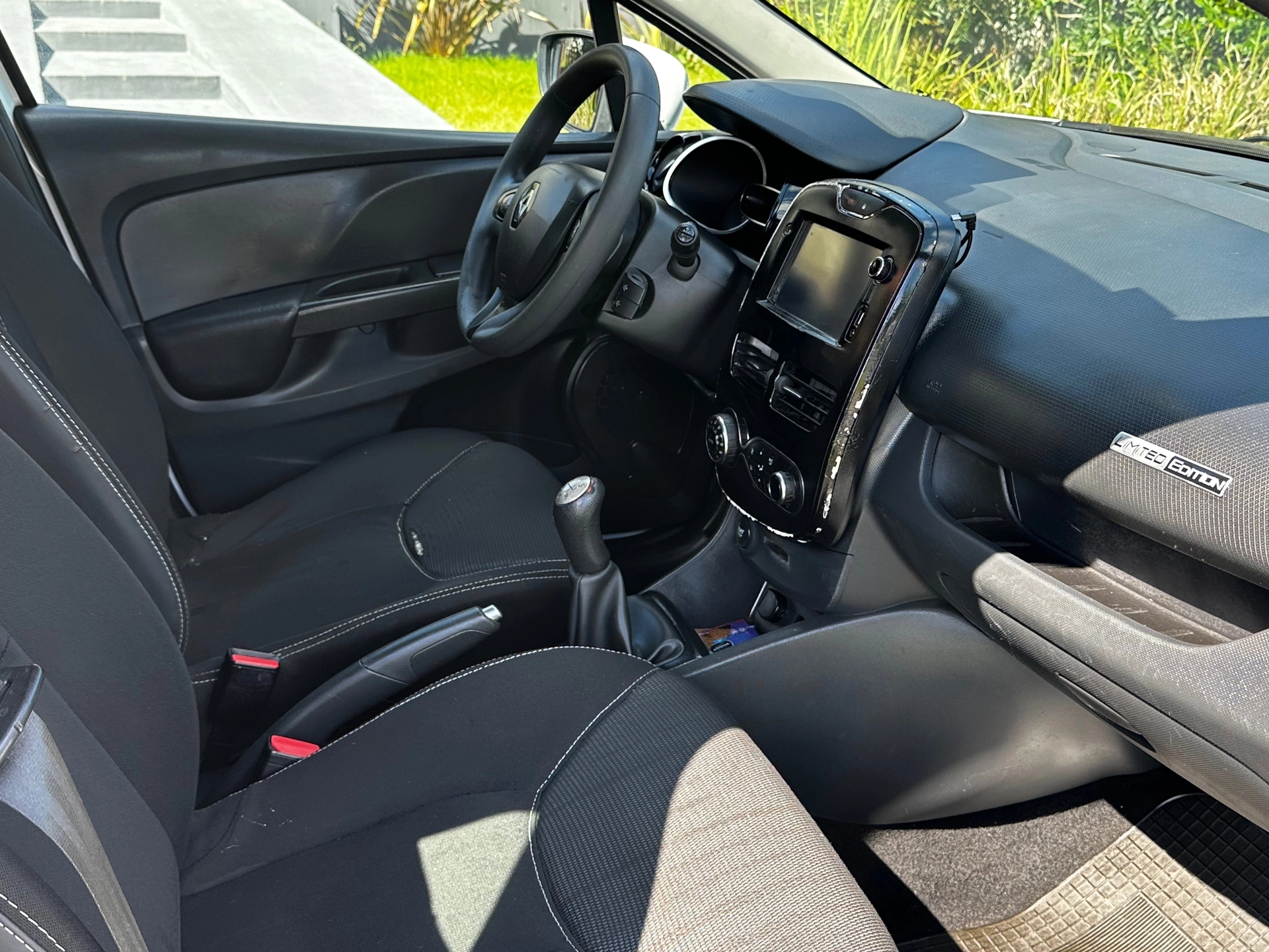 Renault Clio IV Expression 1.2 16v