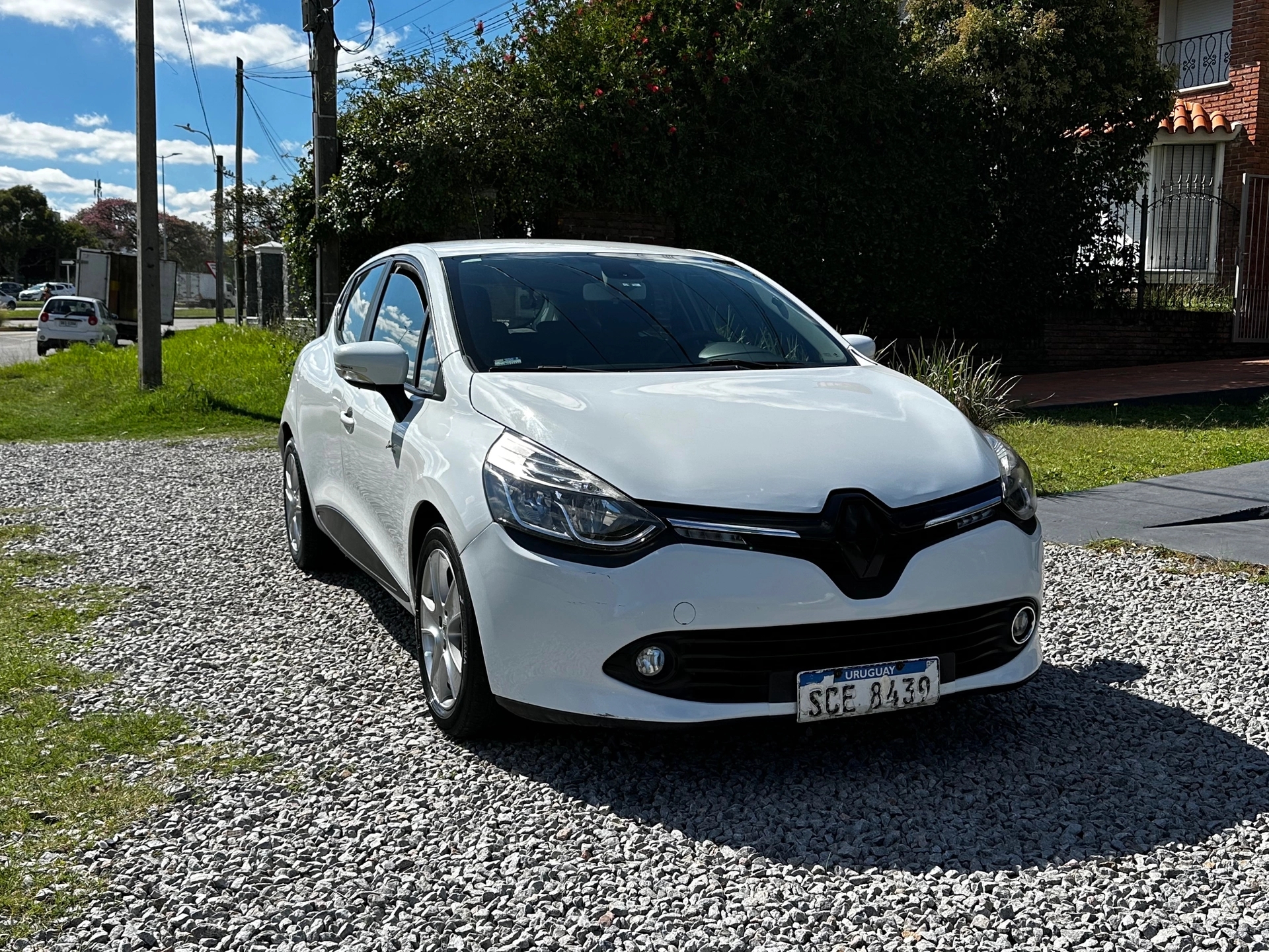 Renault Clio IV Expression 1.2 16v