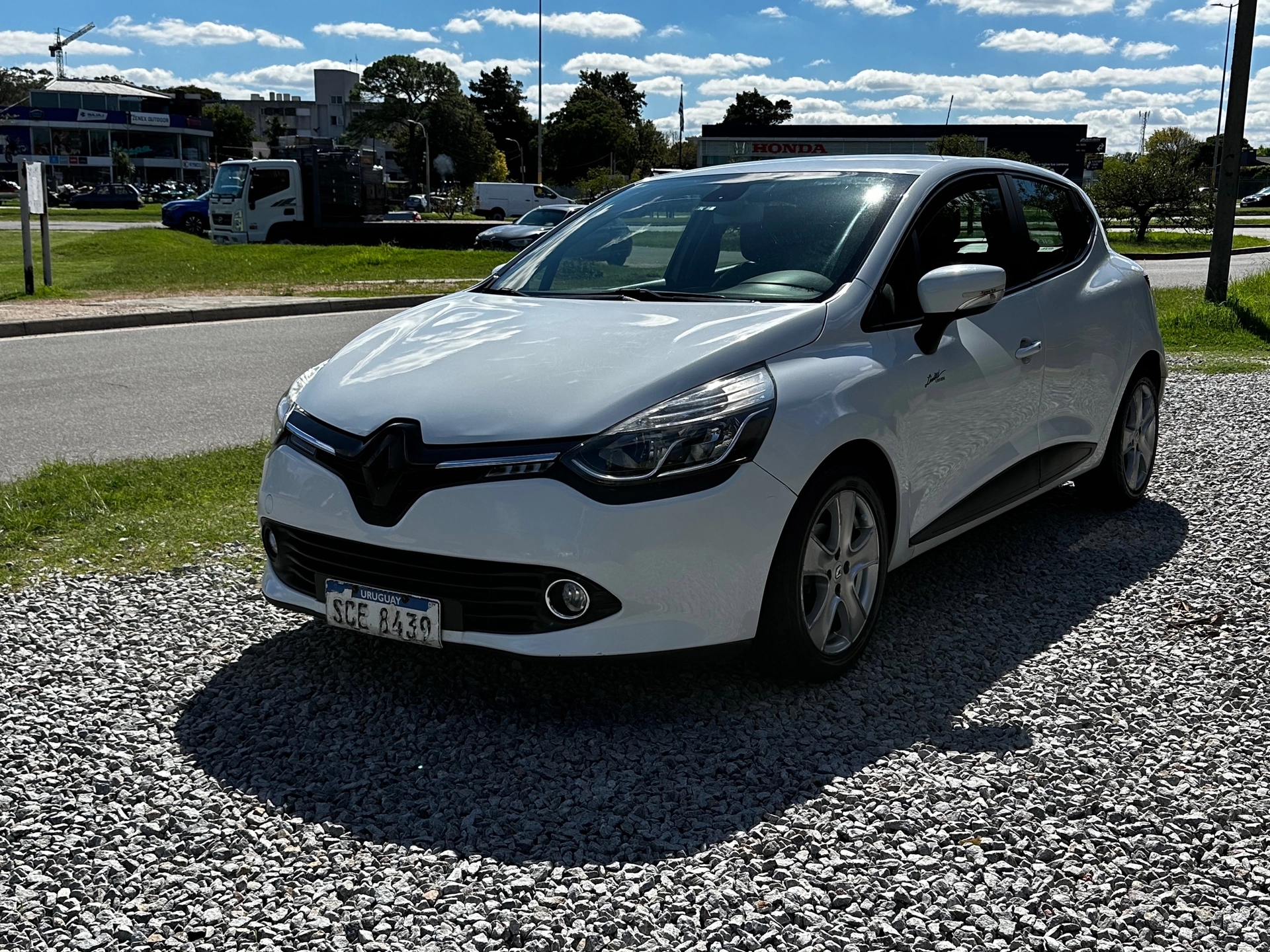 Renault Clio IV Expression 1.2 16v