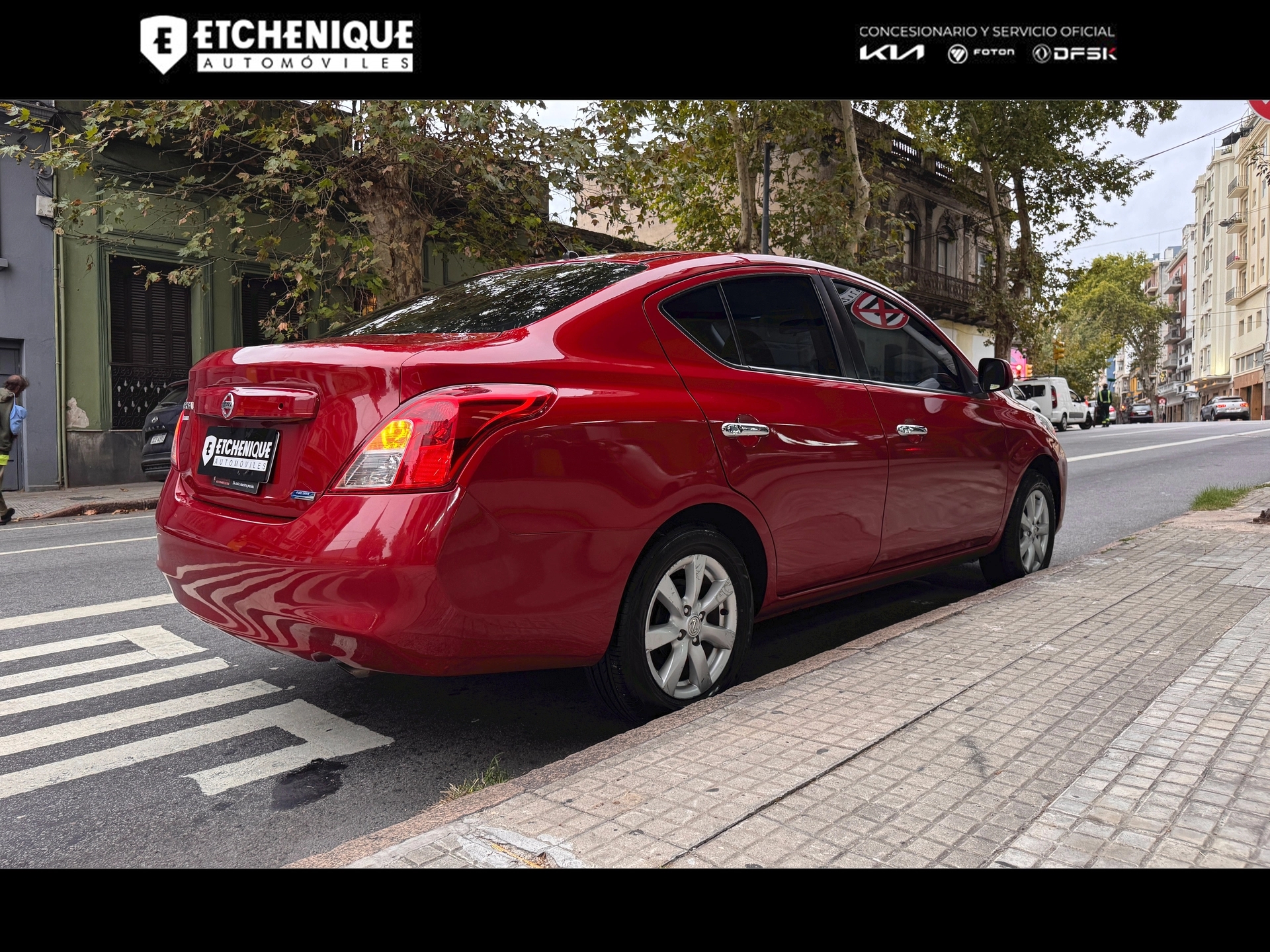 Nissan Versa Excelente estado Unico Dueño!