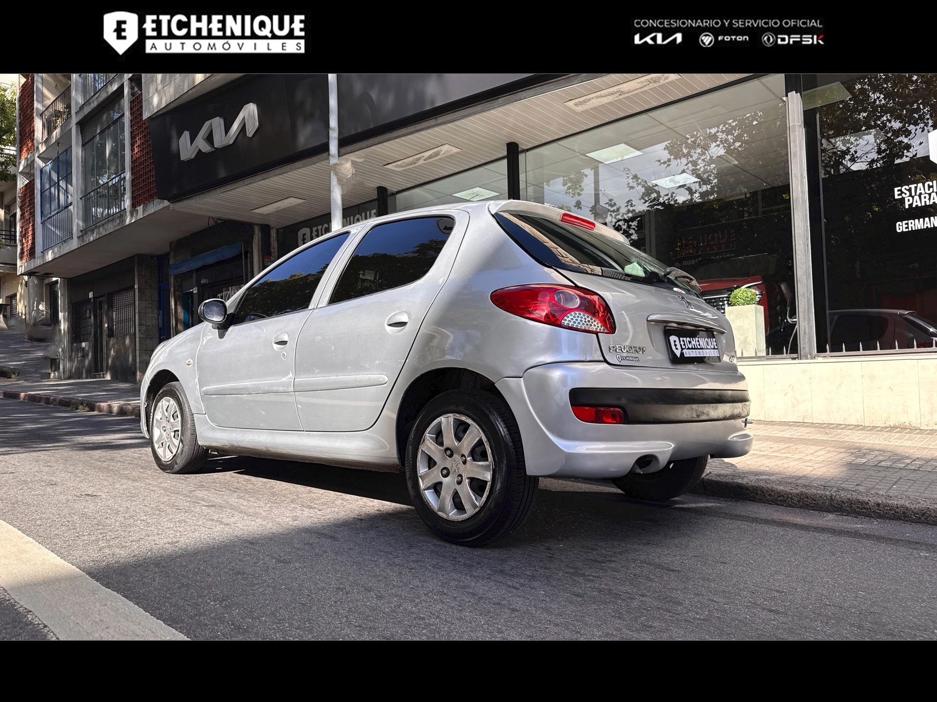 Peugeot 207 Compact Frances! Excelente estado