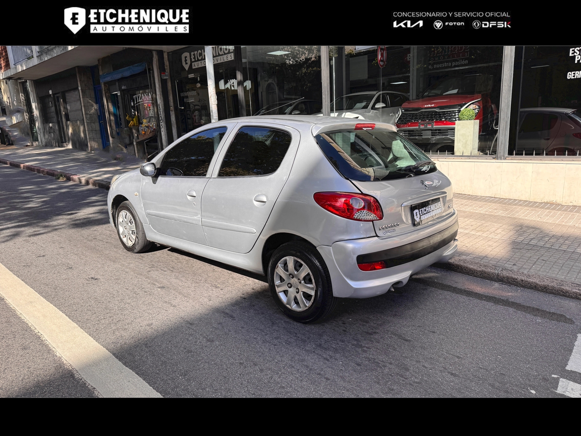 Peugeot 207 Compact Frances! Excelente estado