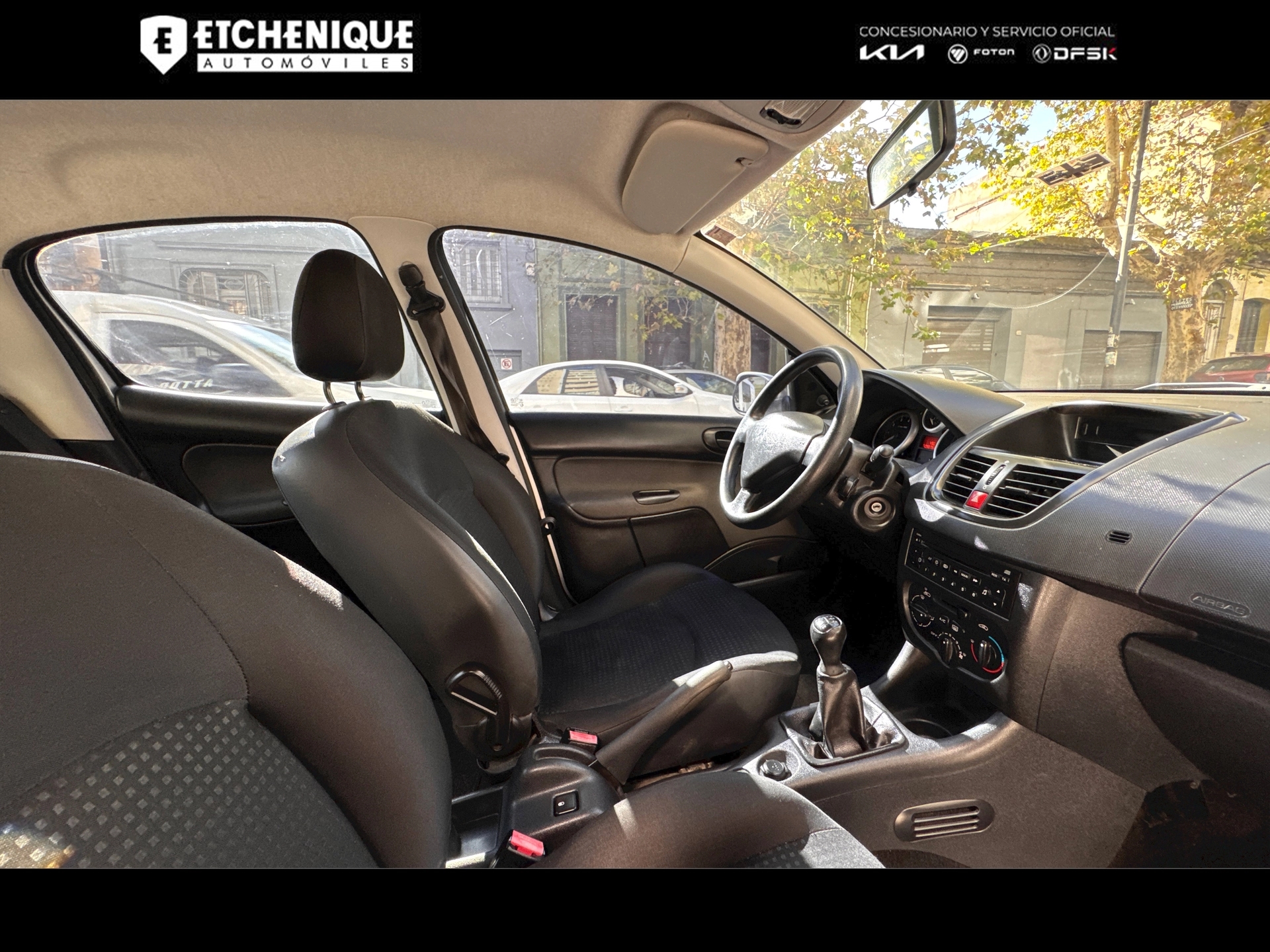 Peugeot 207 Compact Frances! Excelente estado