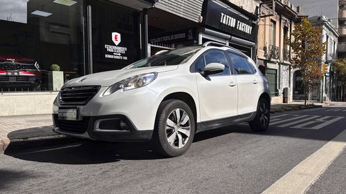 Peugeot 2008 1.6 VTi Feline 