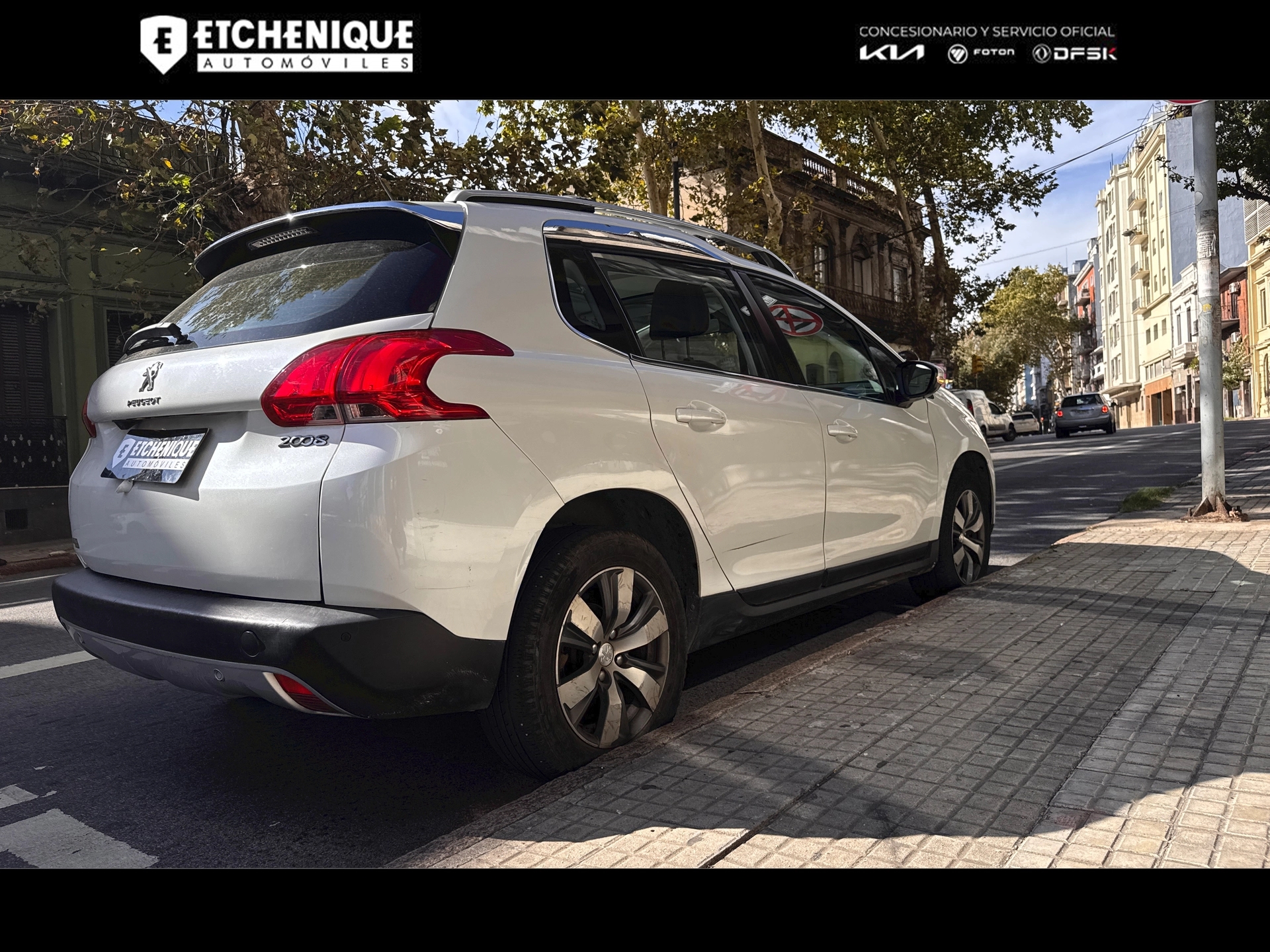 Peugeot 2008 1.6 VTi Feline