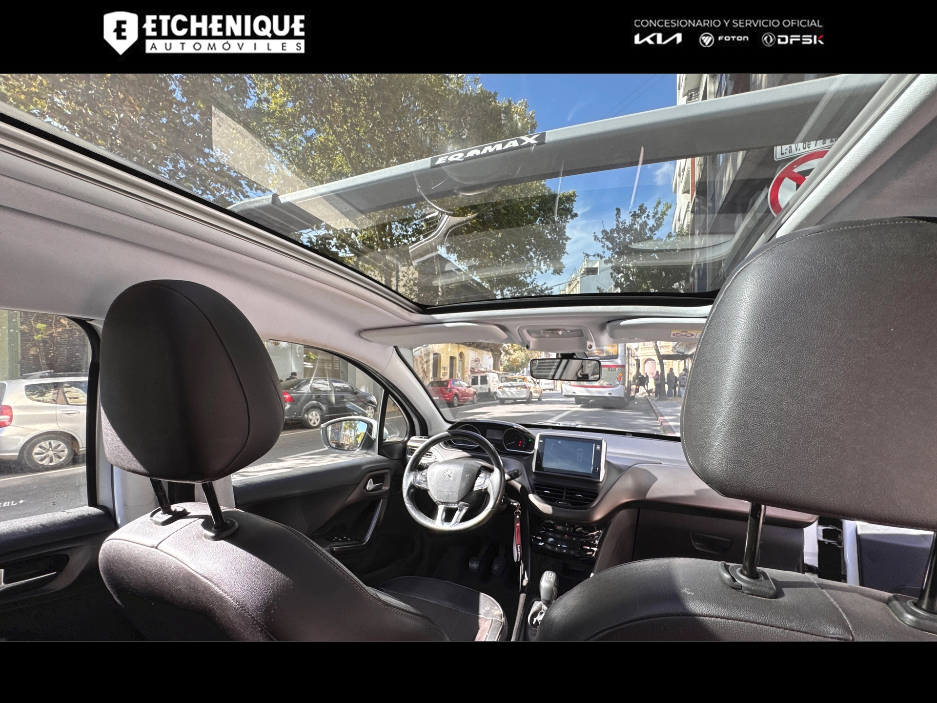 Peugeot 2008 1.6 VTi Feline