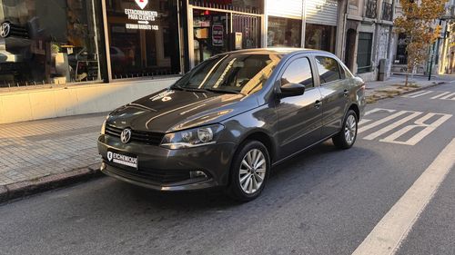 Volkswagen Gol Sedán Comfortline 