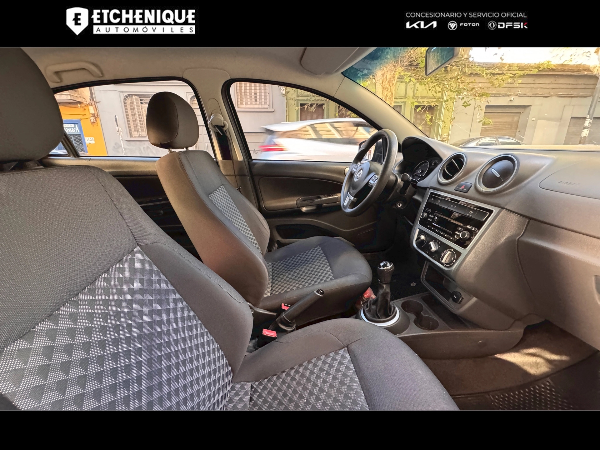 Volkswagen Gol Sedán Comfortline