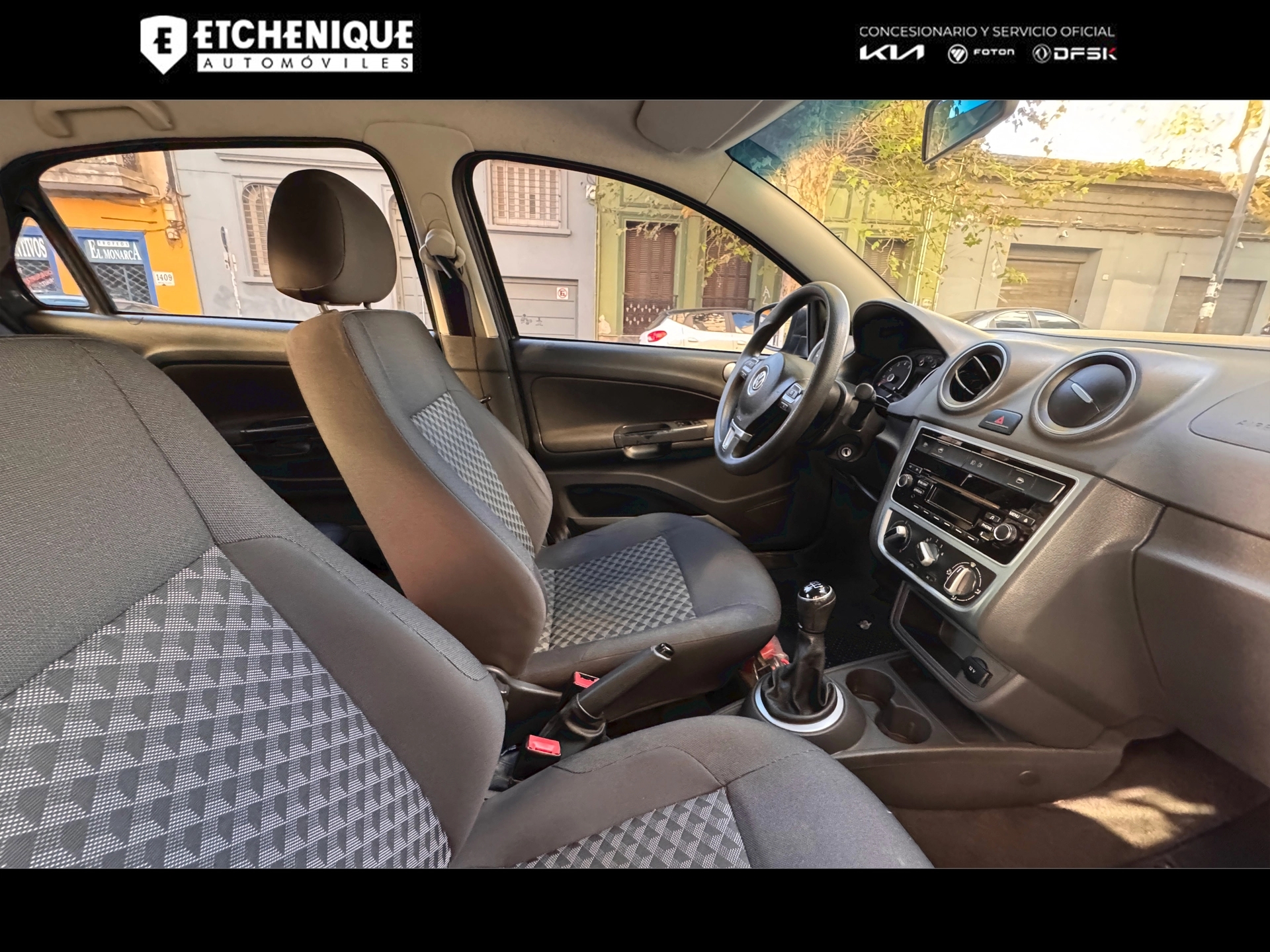 Volkswagen Gol Sedán Comfortline