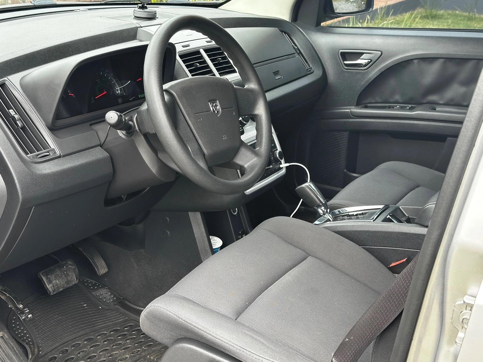 Dodge Journey SE 2.4 A/T 5 plazas