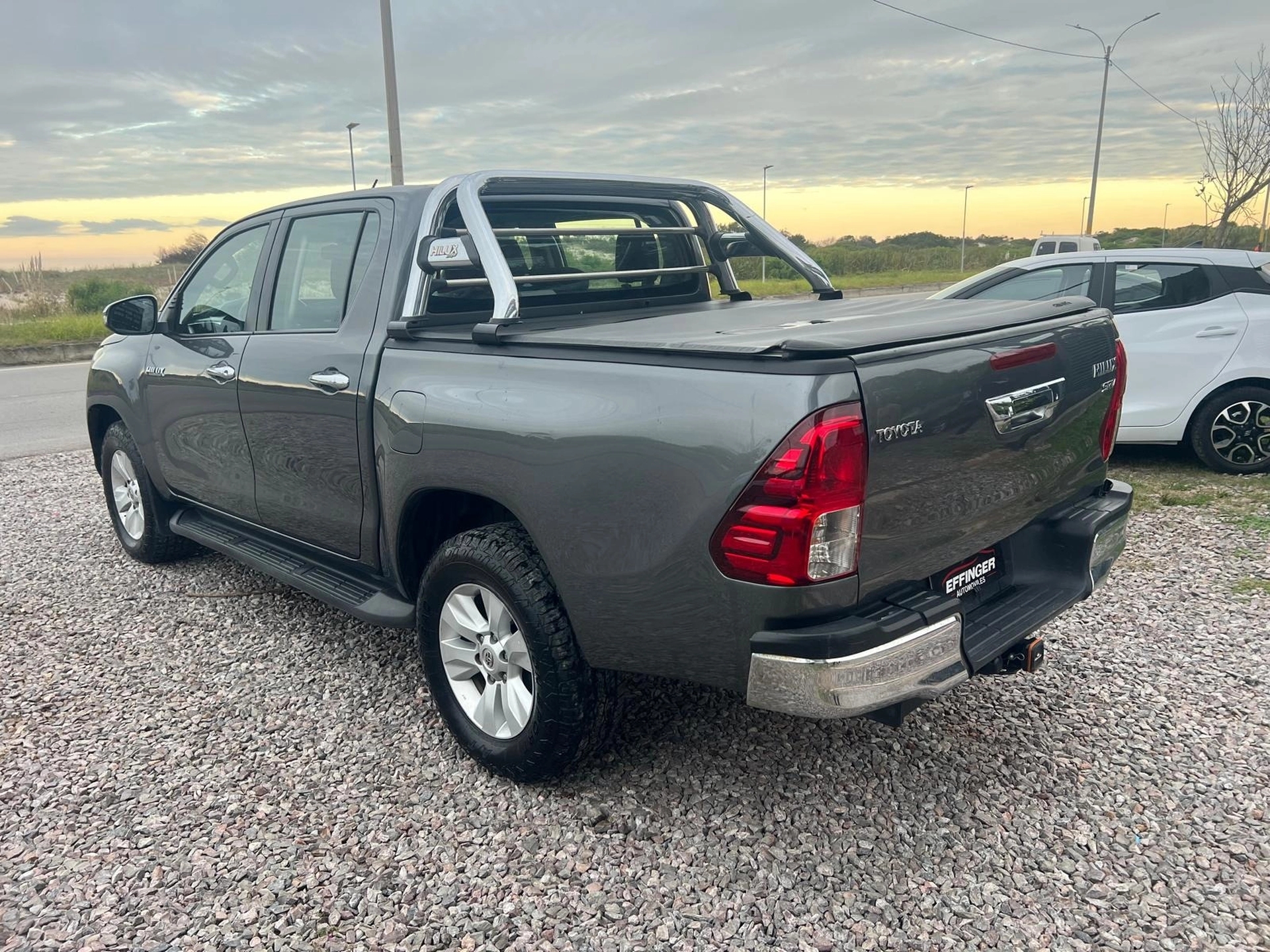 Toyota Hilux Cabina Doble 2.7 VVT-i SRV 4x4