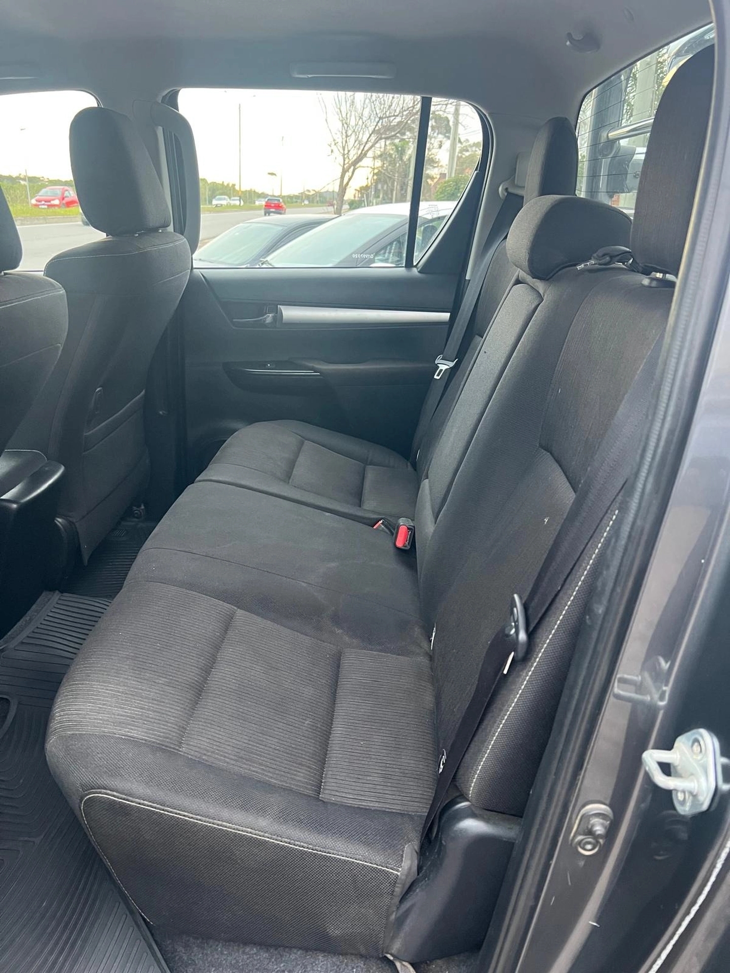 Toyota Hilux Cabina Doble 2.7 VVT-i SRV 4x4