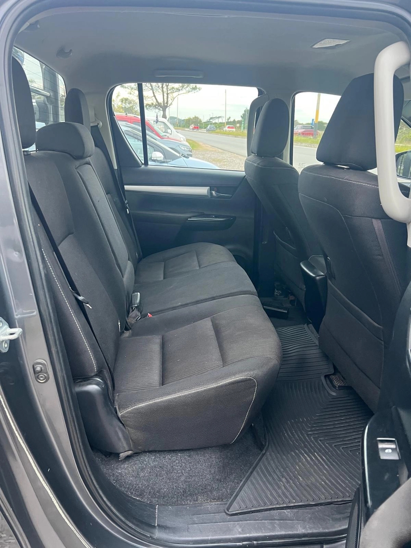 Toyota Hilux Cabina Doble 2.7 VVT-i SRV 4x4