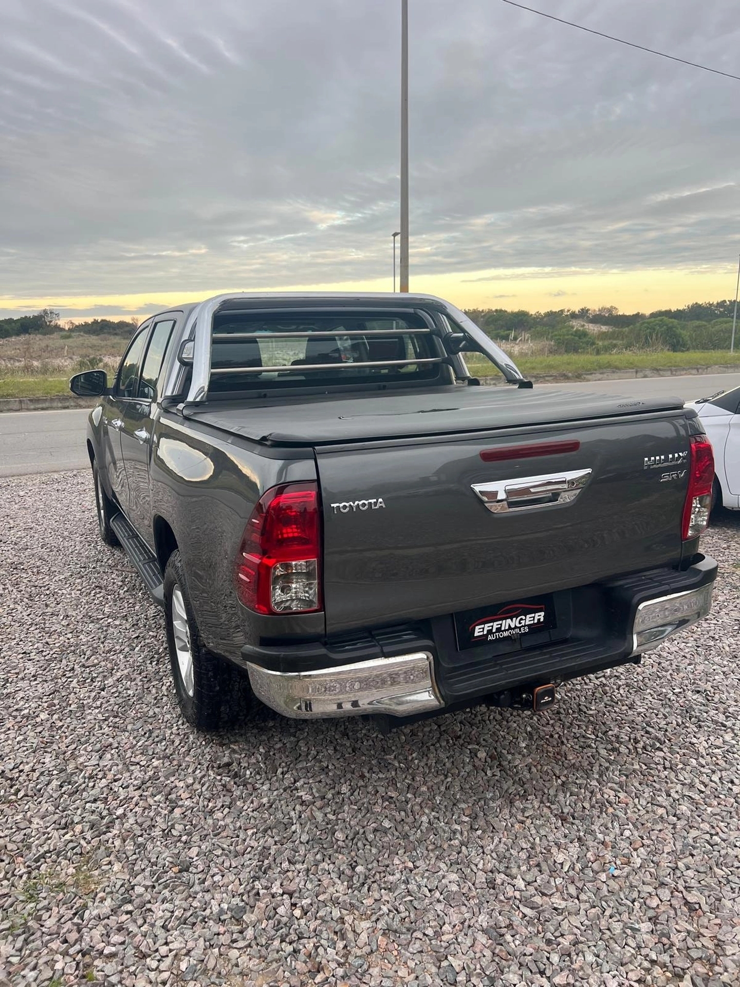 Toyota Hilux Cabina Doble 2.7 VVT-i SRV 4x4