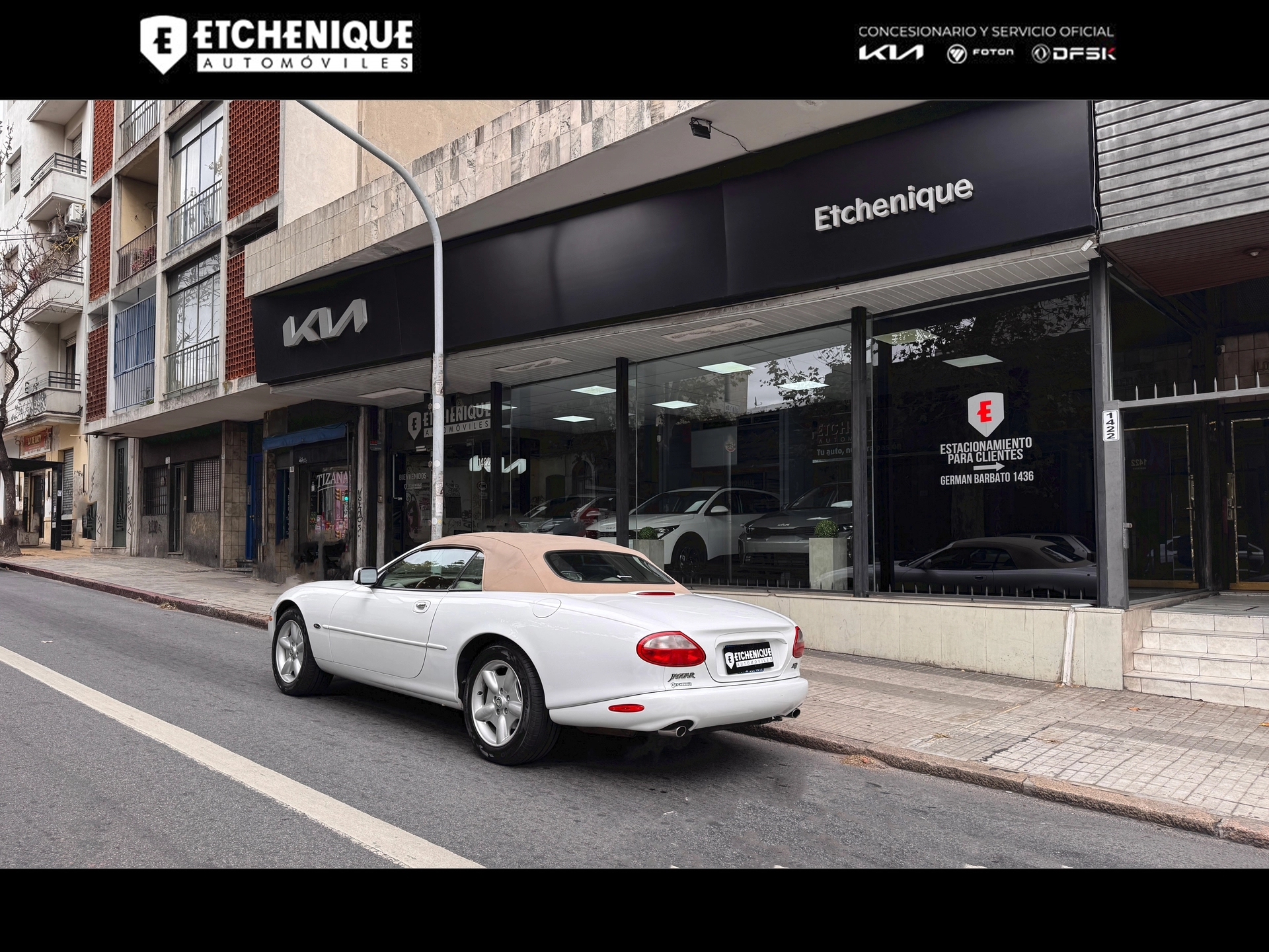 JAGUAR XK8 CONVERTIBLE, EXCELENTE ESTADO, UNICO EN URUGUAY