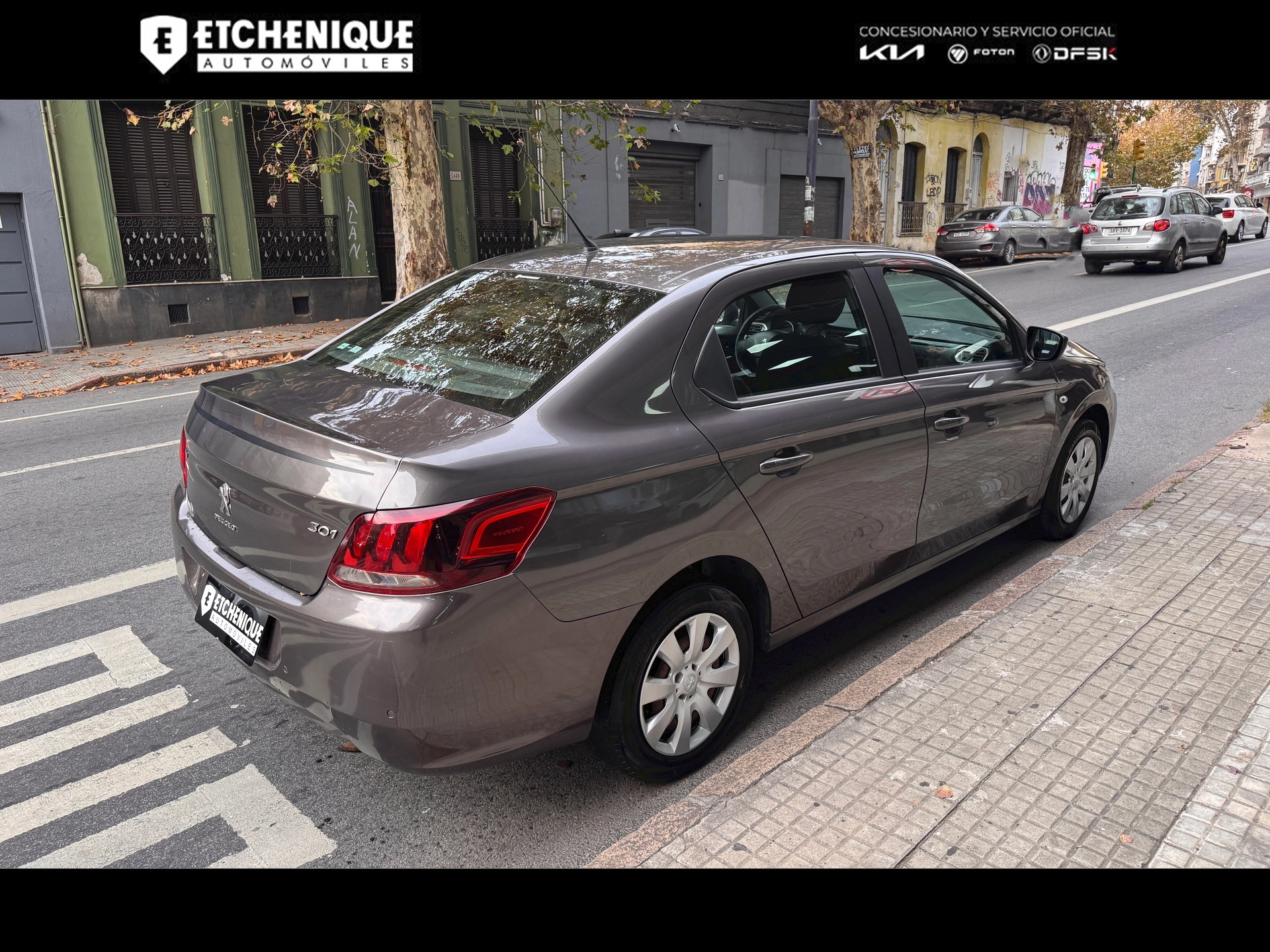 Peugeot 301 1.2
