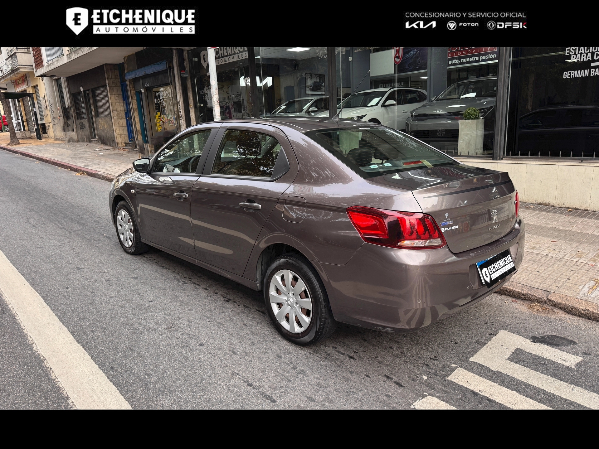 Peugeot 301 1.2