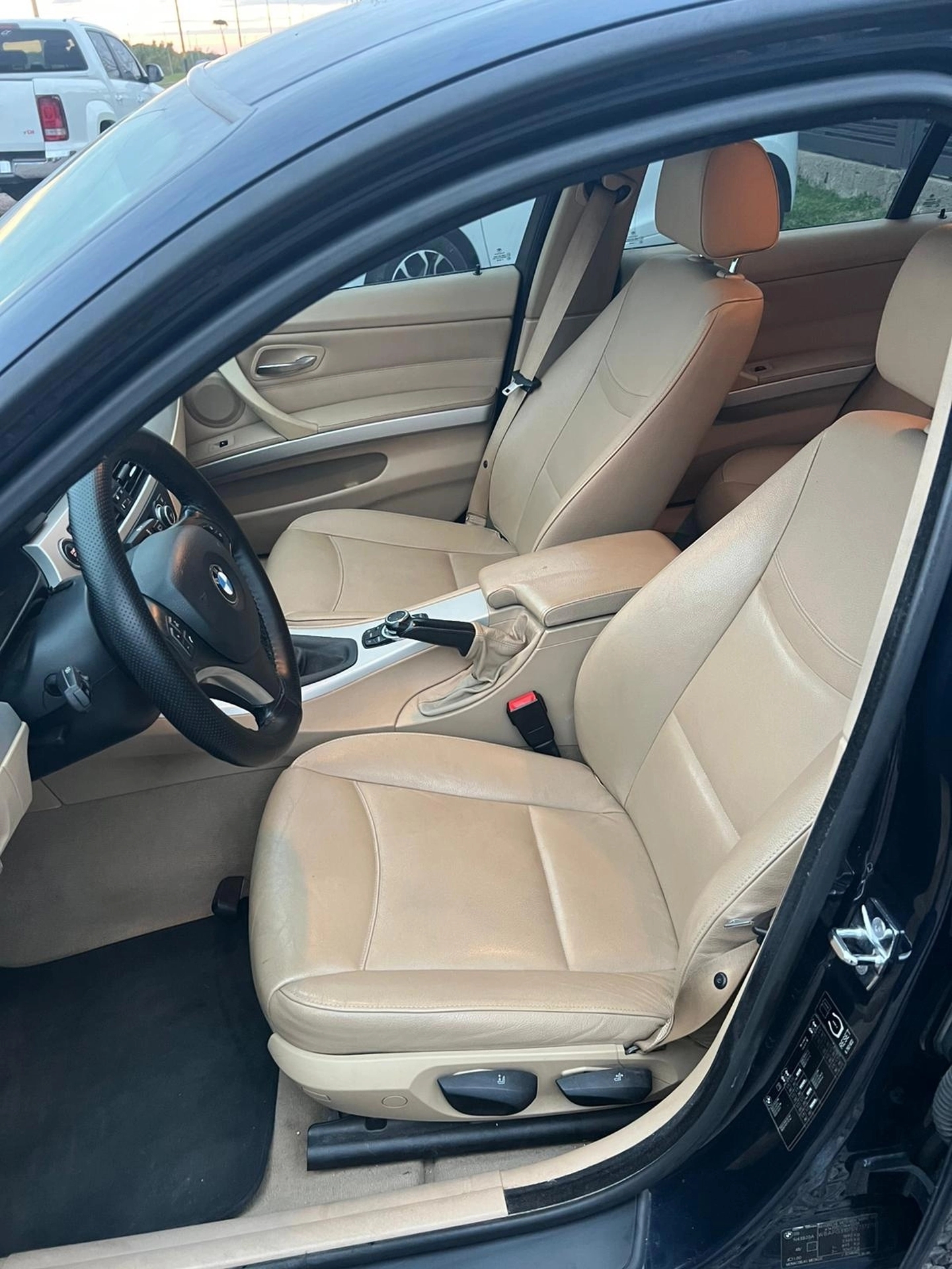 BMW 320i