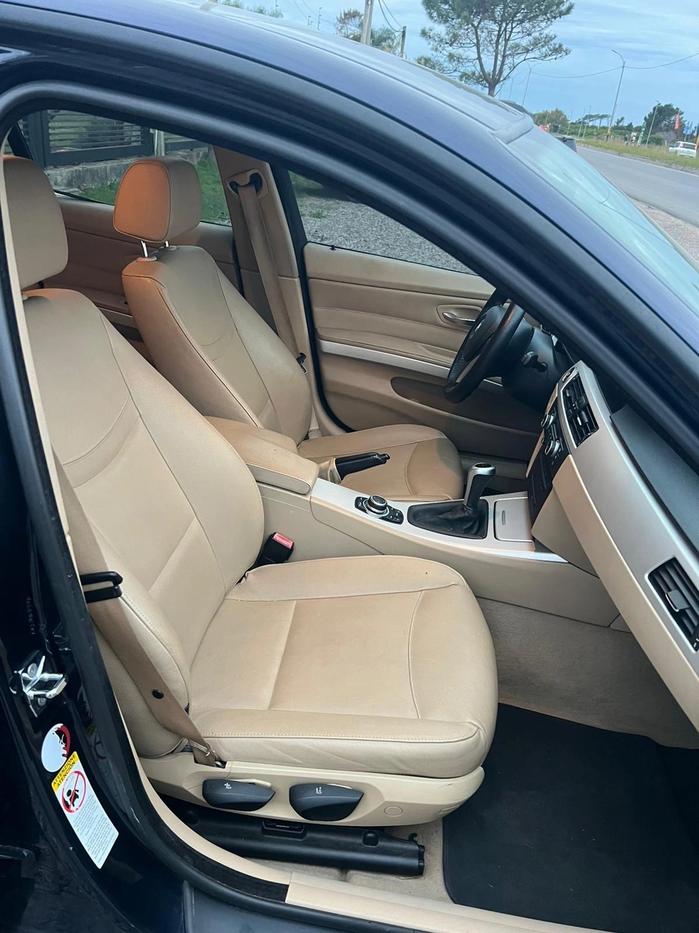BMW 320i