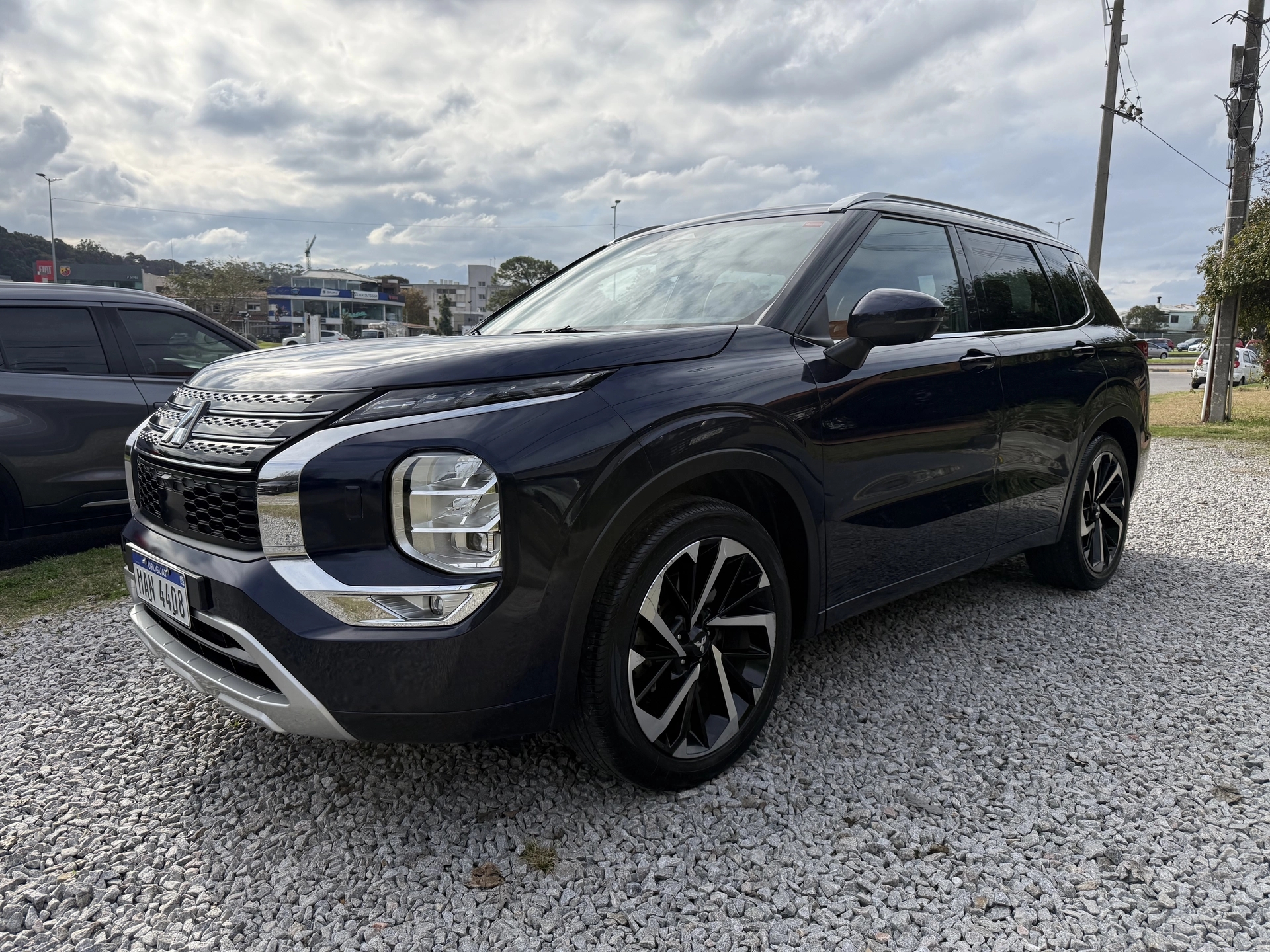 Mitsubishi Outlander 4WD GLS