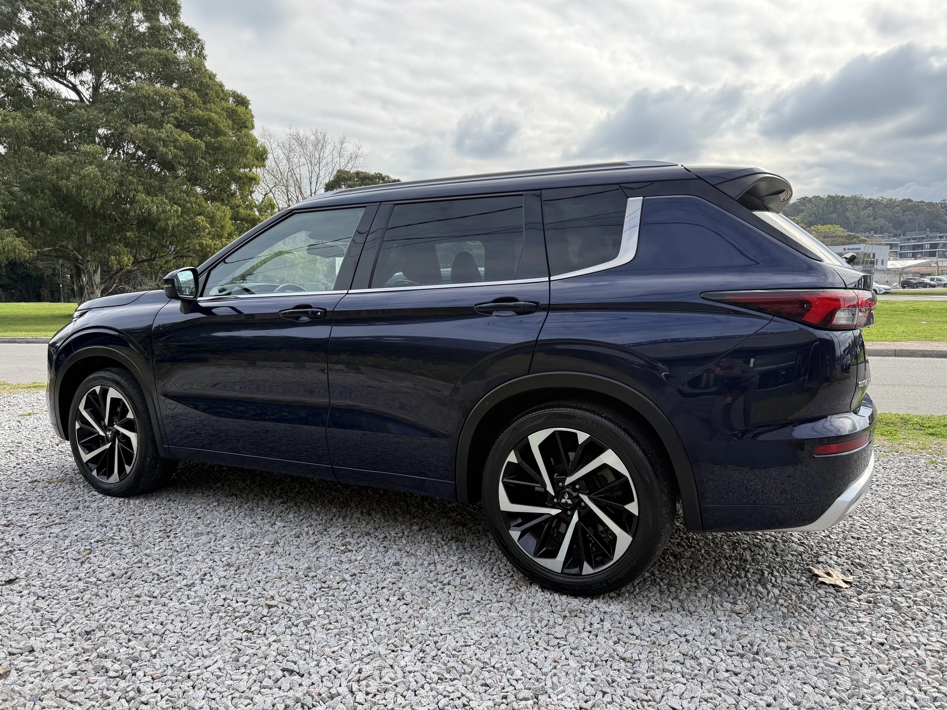 Mitsubishi Outlander 4WD GLS