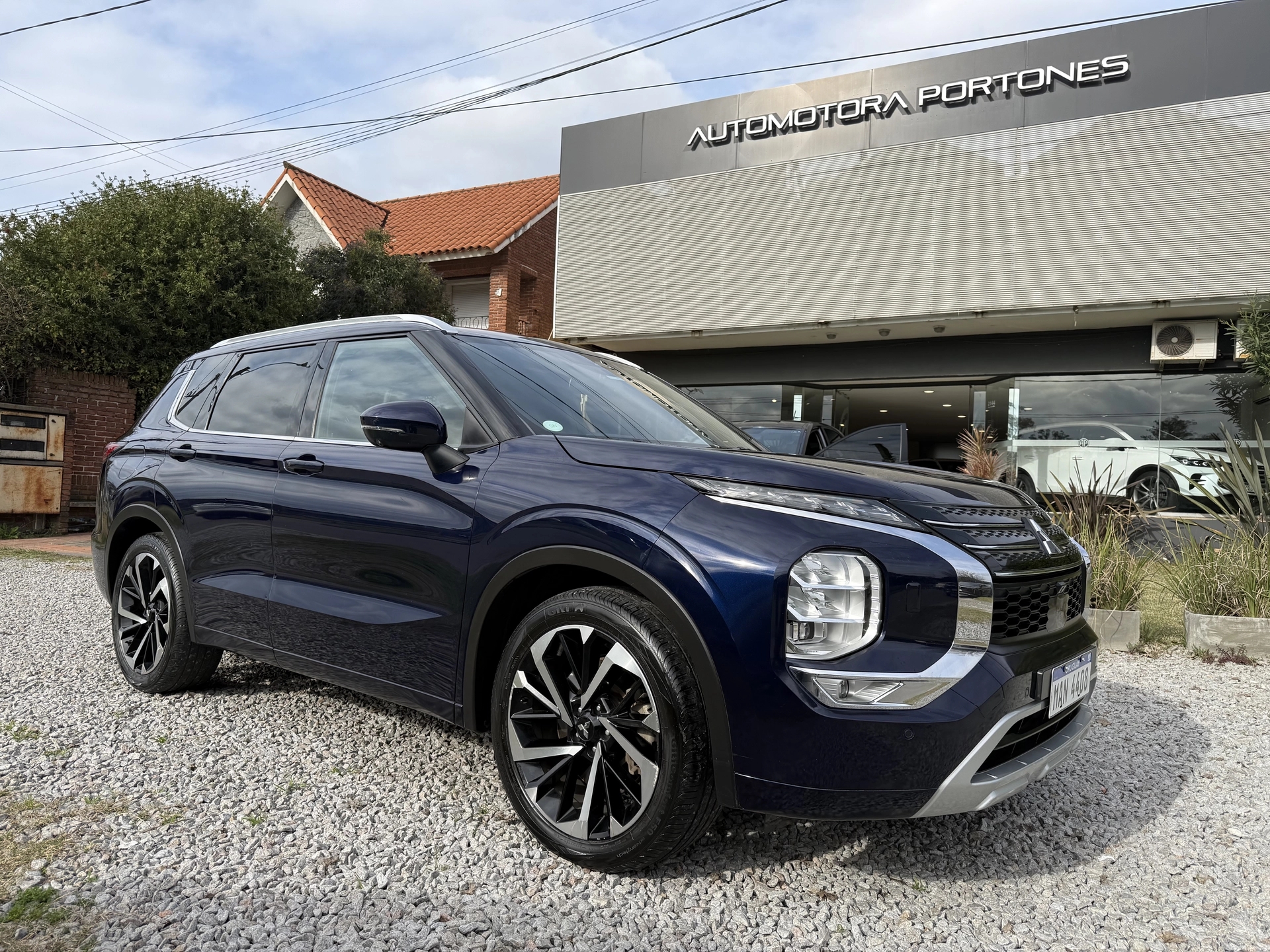 Mitsubishi Outlander 4WD GLS