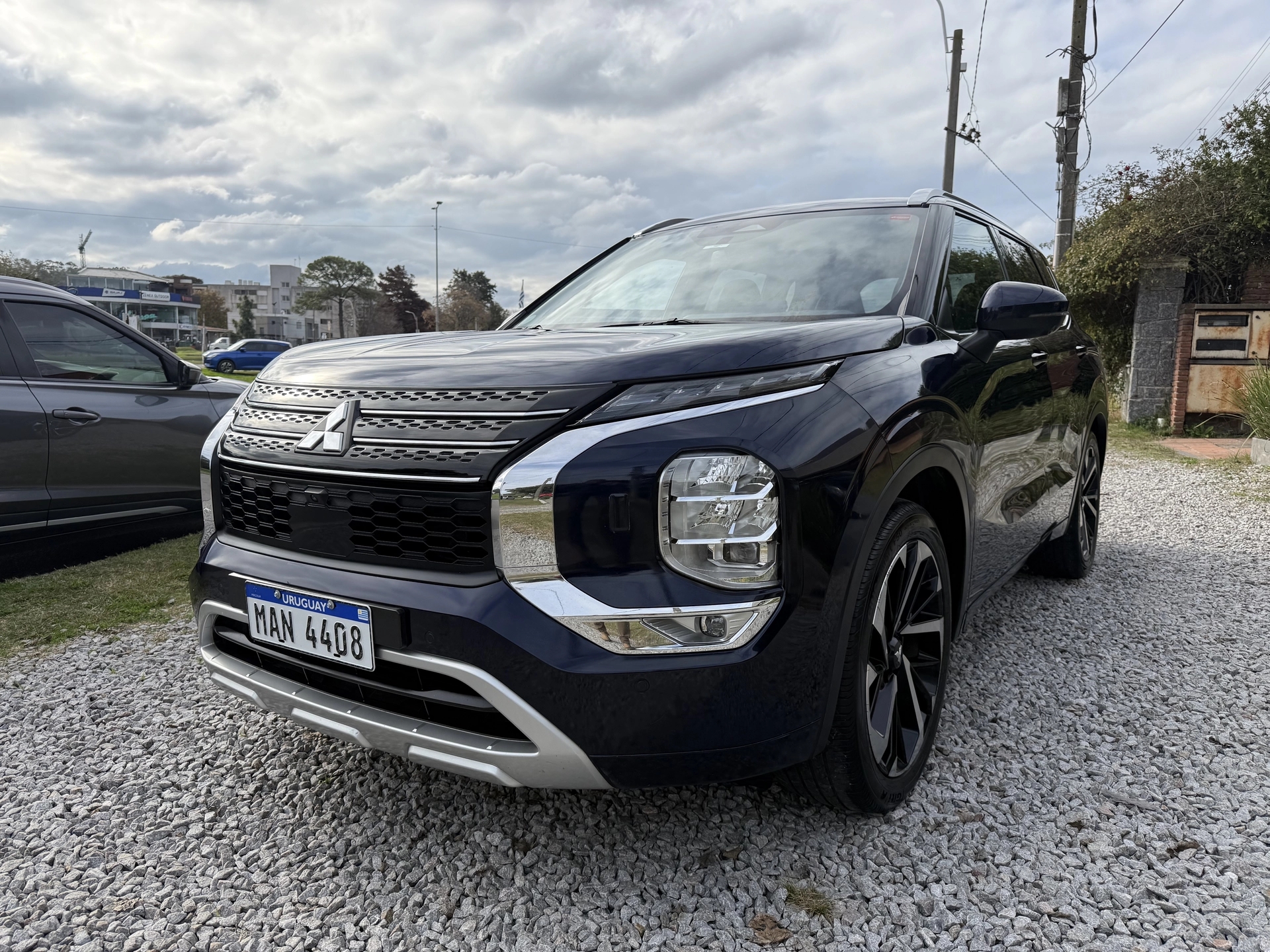Mitsubishi Outlander 4WD GLS
