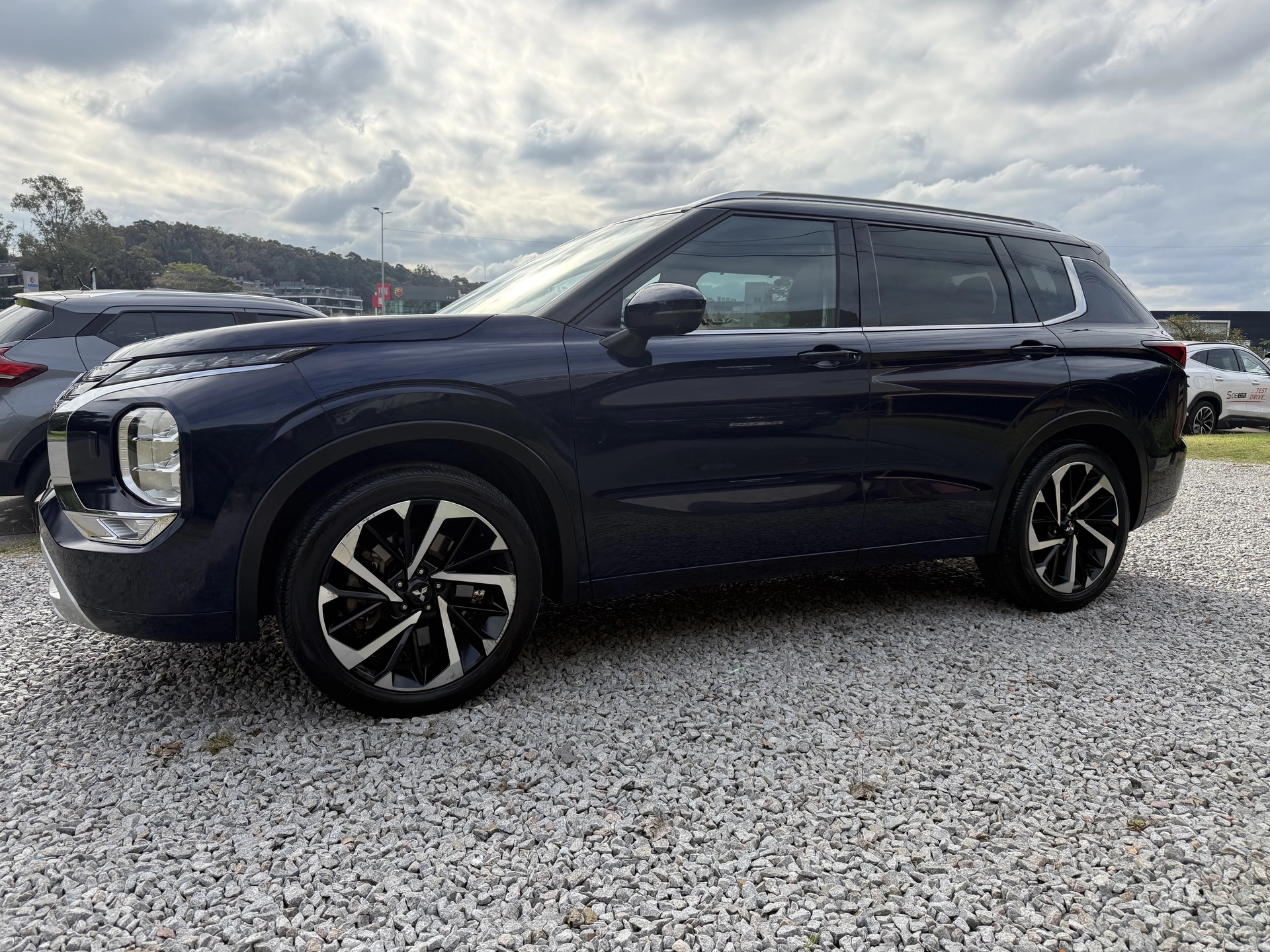 Mitsubishi Outlander 4WD GLS