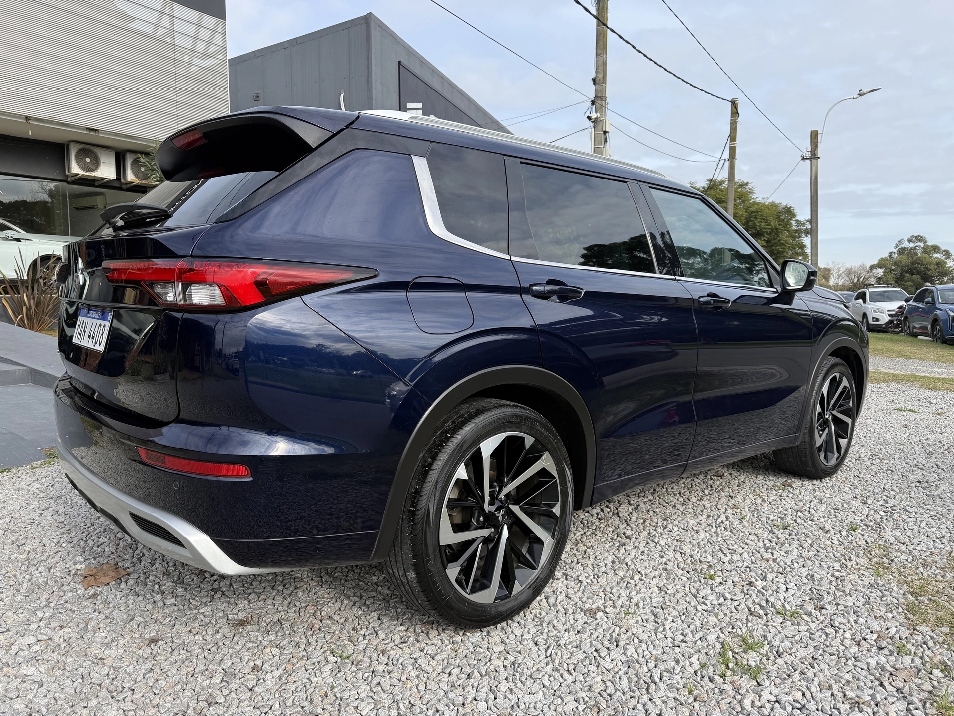 Mitsubishi Outlander 4WD GLS