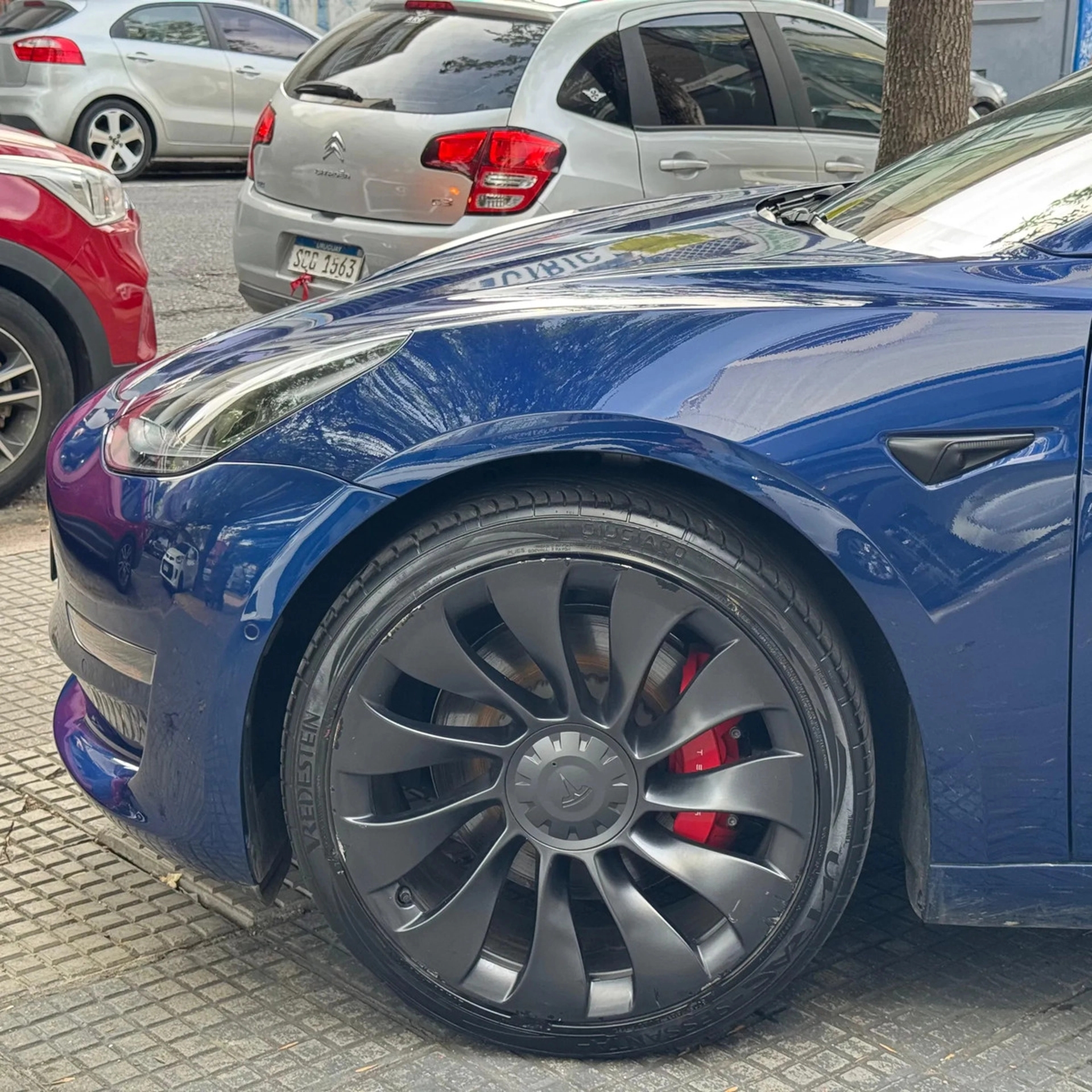 Tesla Model 3 Performance - Hilton Motors Co.