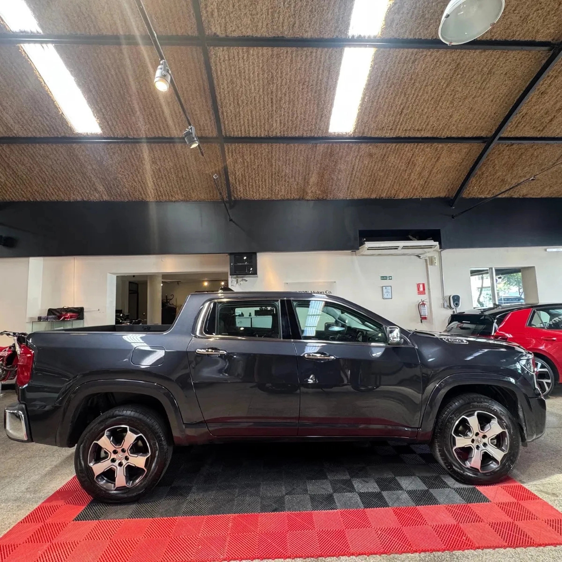 Ram Rampage 2.0 Laramie At9 4x4