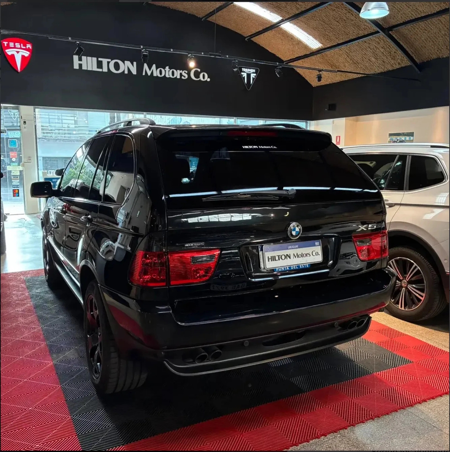 Bmw X5 V8 4.4 - Hilton Motors Co.